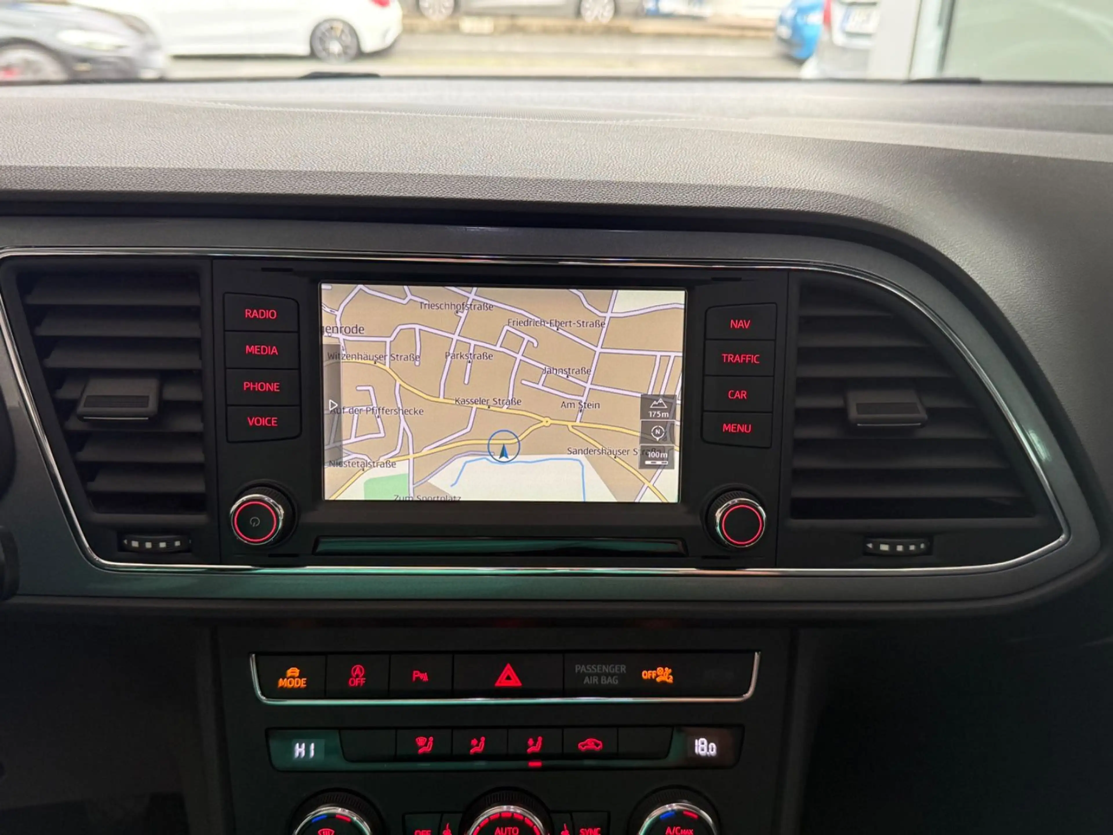 SEAT Leon FR 1.4 TSI Xenon Navi Panorama PDC Leder LM — photo 15