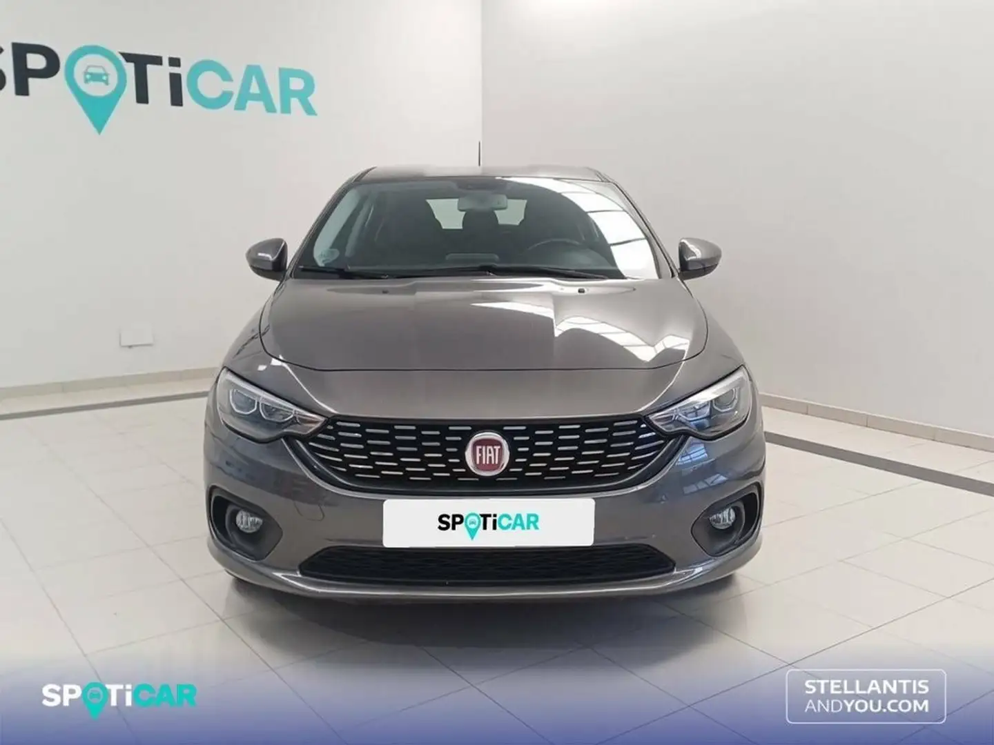 Fiat Tipo 1.3 Multijet II Lounge Gris - 2