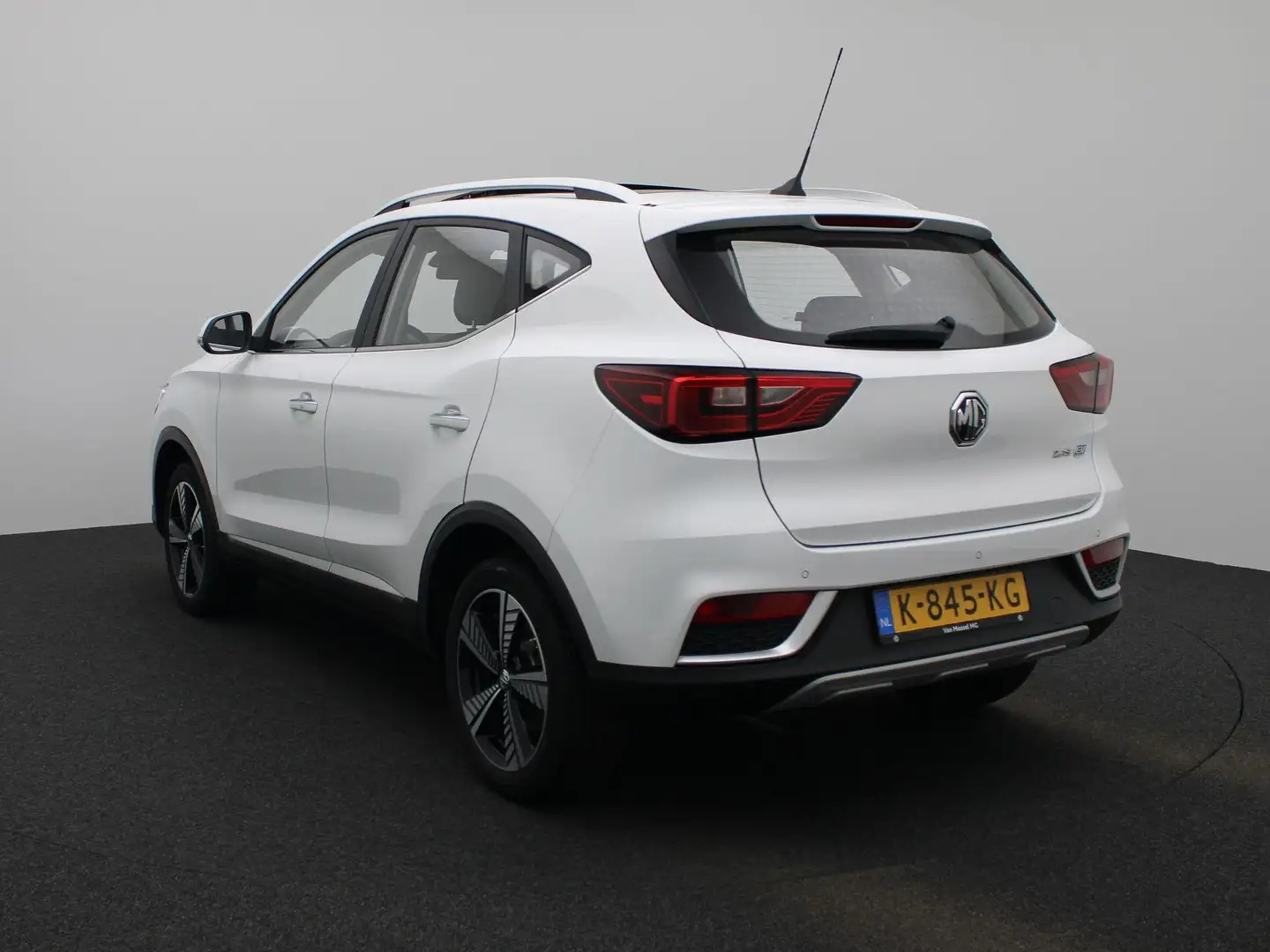 MG ZS MG EV Luxury 45 kWh | Lederen bekleding | Panorama Wit - 2