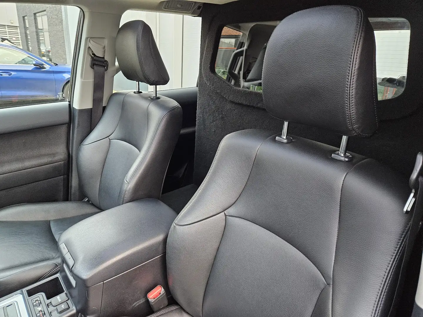 Toyota Land Cruiser 2.8 D-4D-F High Roof Window Van Sunroof | 5 deurs - 2