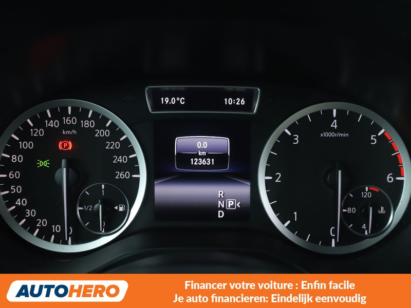 Infiniti Q30 2.2 Diesel Premium Tech AWD — photo 6