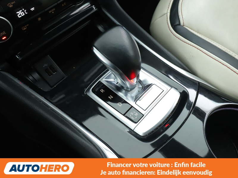 Infiniti Q30 2.2 Diesel Premium Tech AWD — photo 15