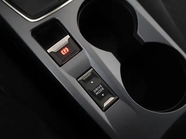 Peugeot 2008 view 11