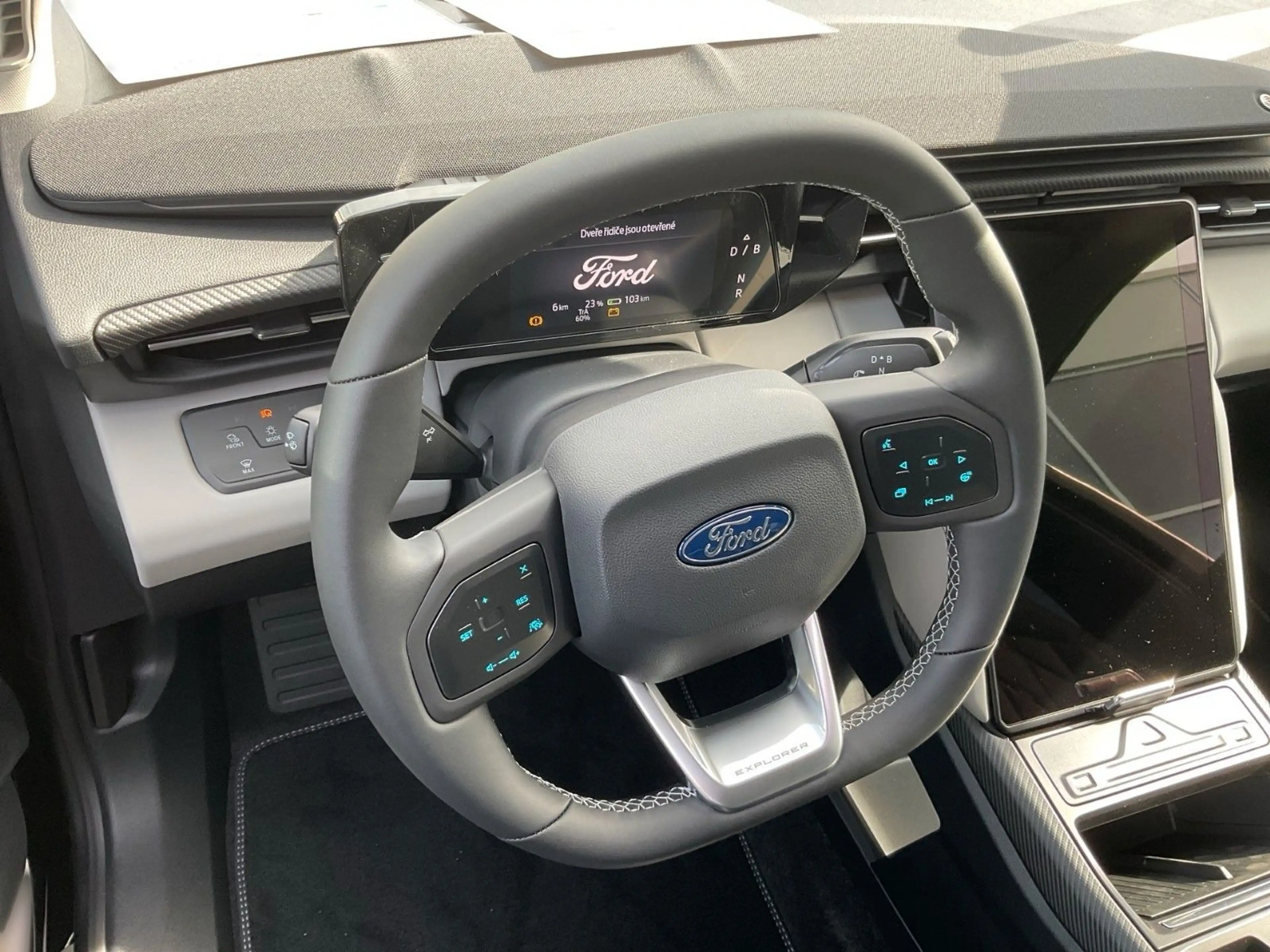 Ford Explorer Prem. RWD " Förderfähig " — photo 8