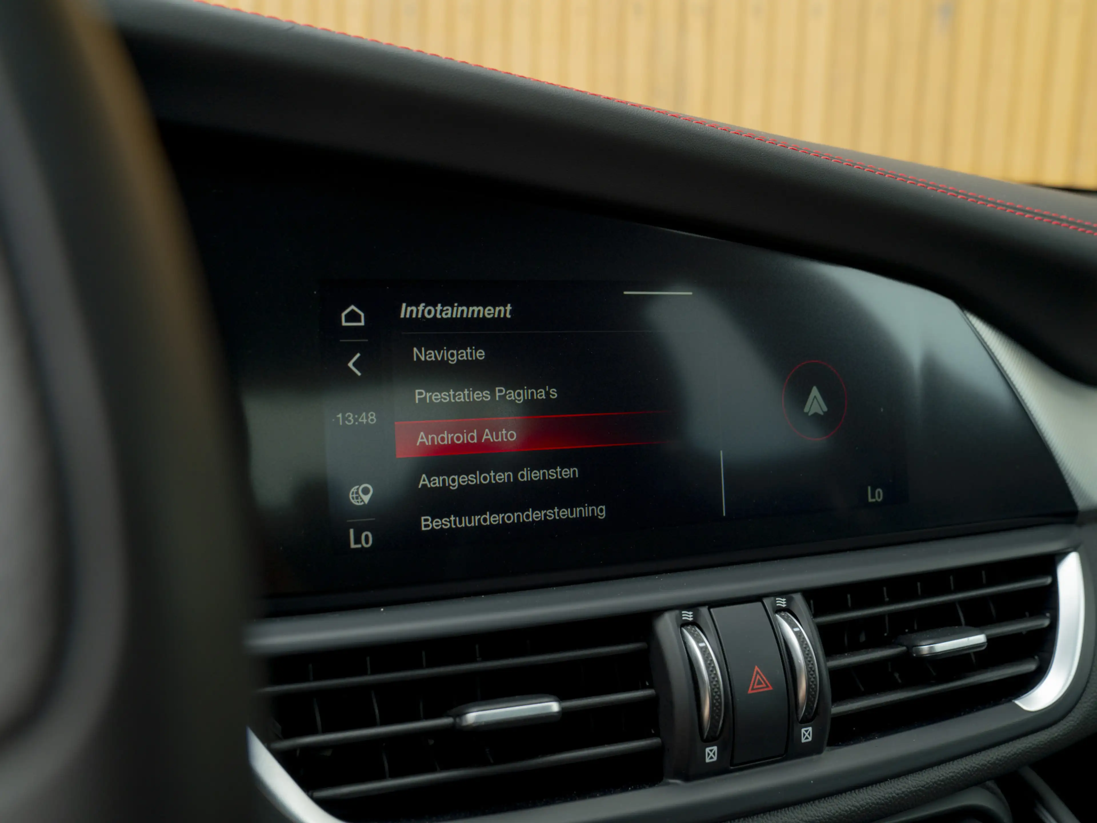 Alfa Romeo Giulia 2.0 T GME AWD Competizione Staat in loods klaar vo — photo 12