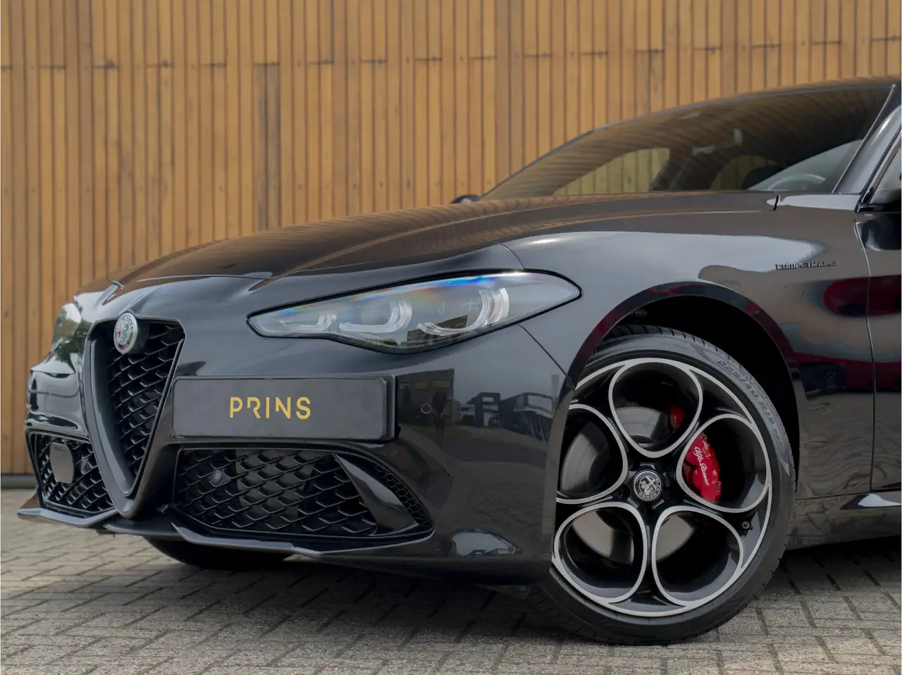 Alfa Romeo Giulia 2023 — фото 14