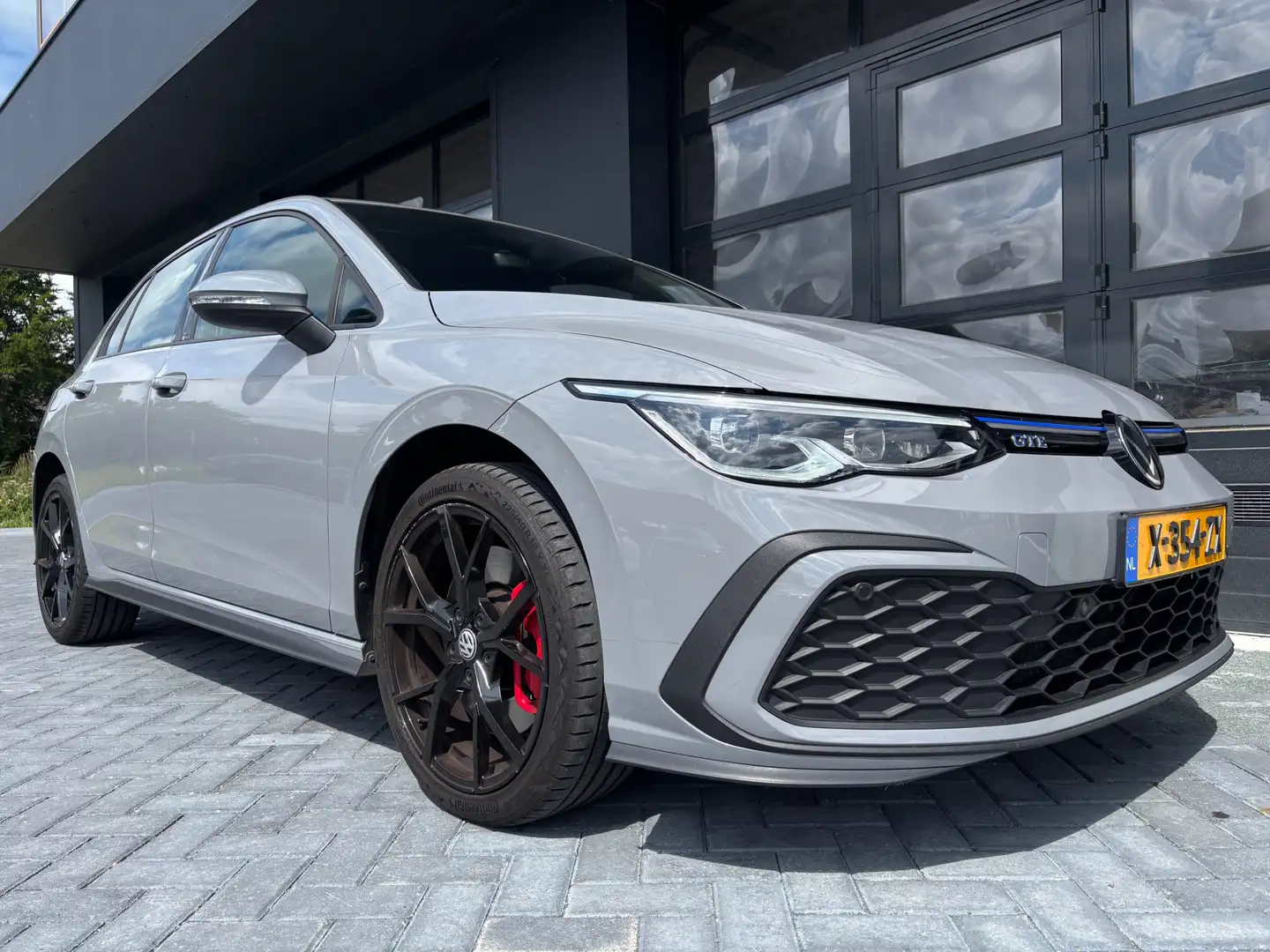 Volkswagen Golf GTE 1.4 eHybrid Grijs - 1
