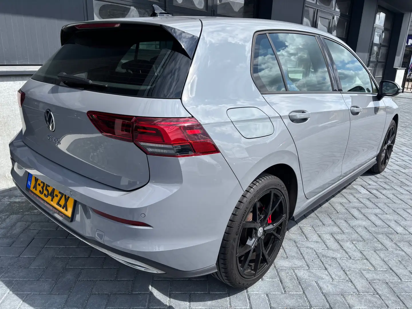 Volkswagen Golf GTE 1.4 eHybrid Grijs - 2