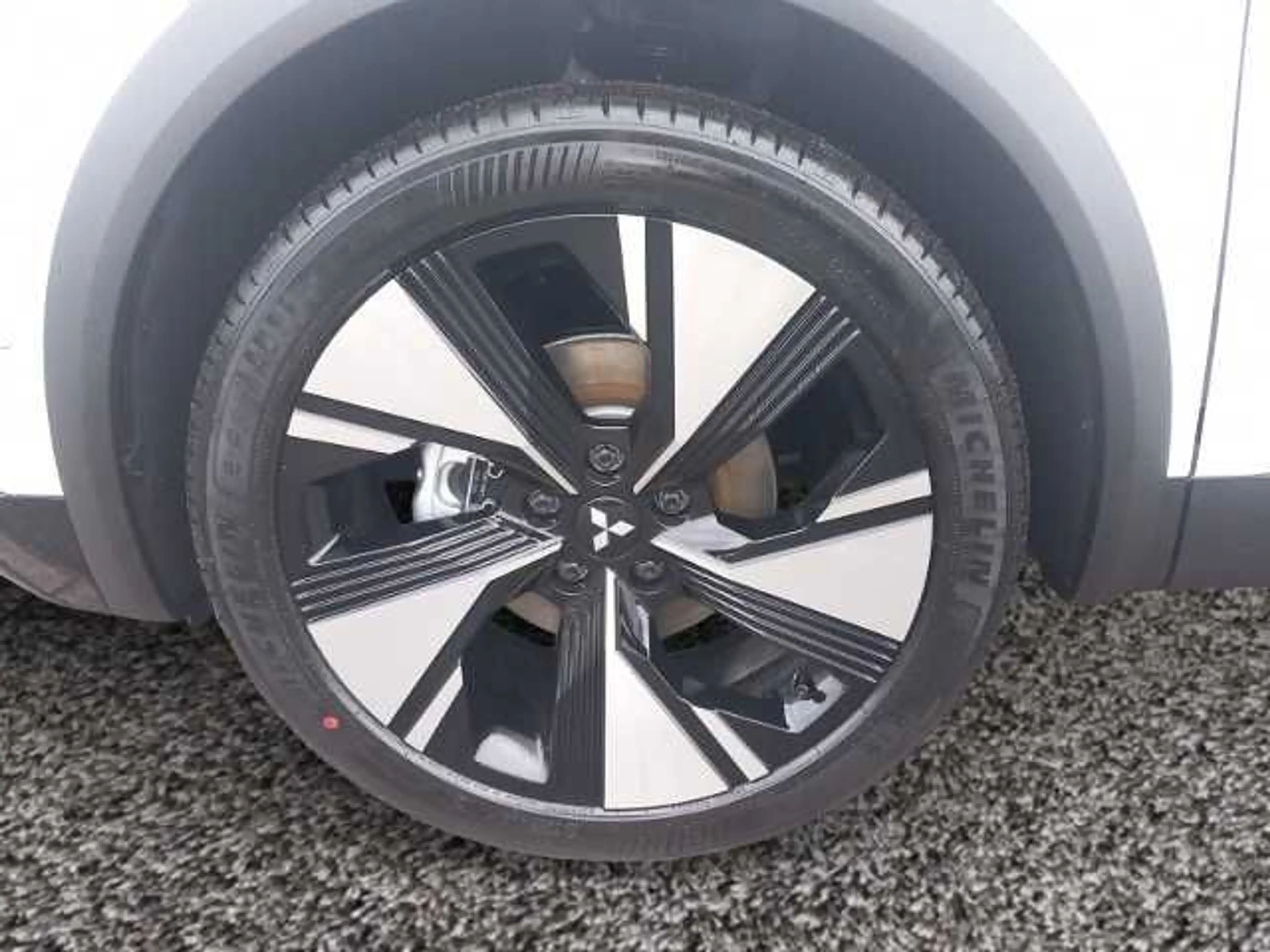 Mitsubishi Grandis Diamant PLUS 1.3 T 7-DCT *LED* — photo 14