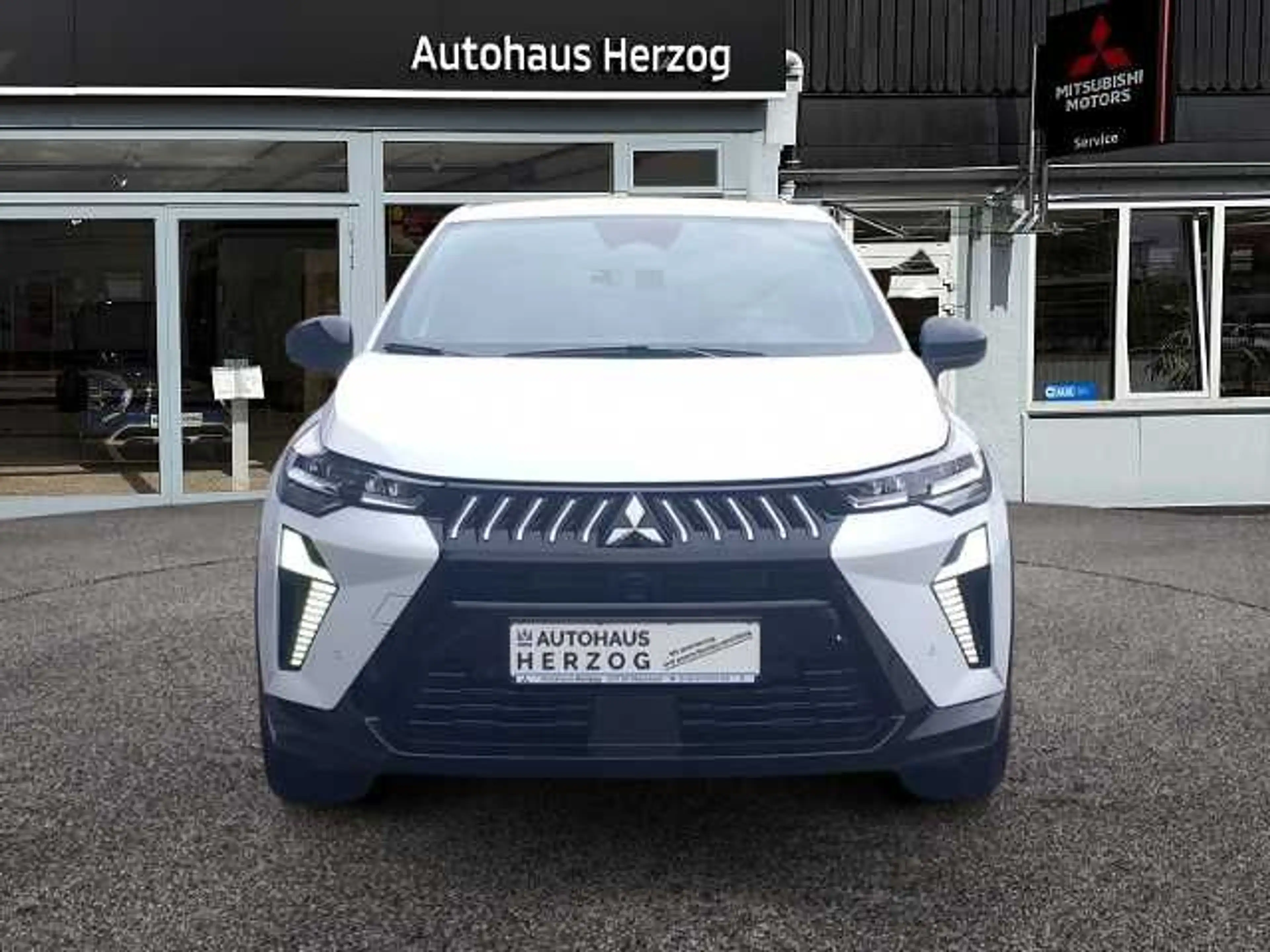 Mitsubishi Grandis Diamant PLUS 1.3 T 7-DCT *LED* — photo 8