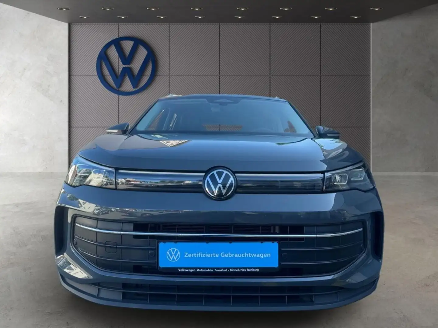 Volkswagen Tiguan 2.0 TDI DSG Life Navi AHK Rückfahrkamera Spurhalte Grau - 2