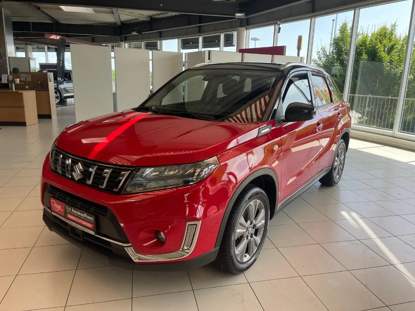 Suzuki Vitara 1.4 Boosterjet Hybrid Comfort Allgrip+AHK Червоний - 1