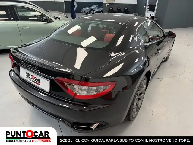 Maserati Granturismo view 11