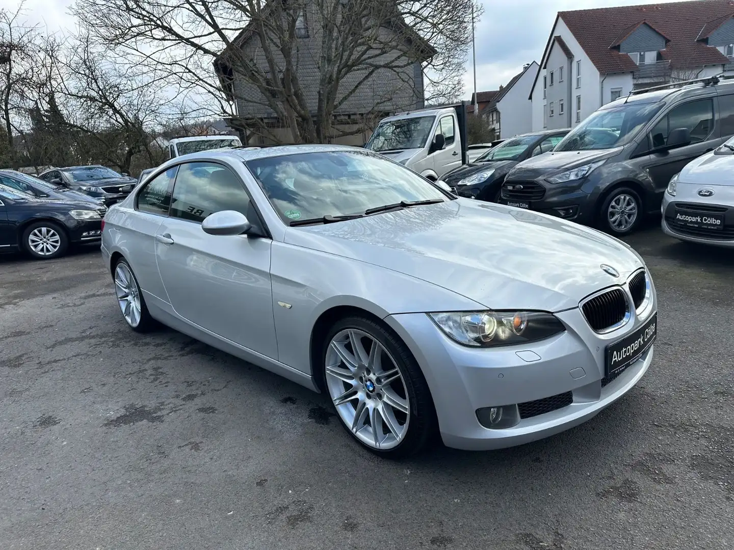 BMW 320 Baureihe 3 Coupe 320i**Automatik*Tüv 9/2026 Silber - 2