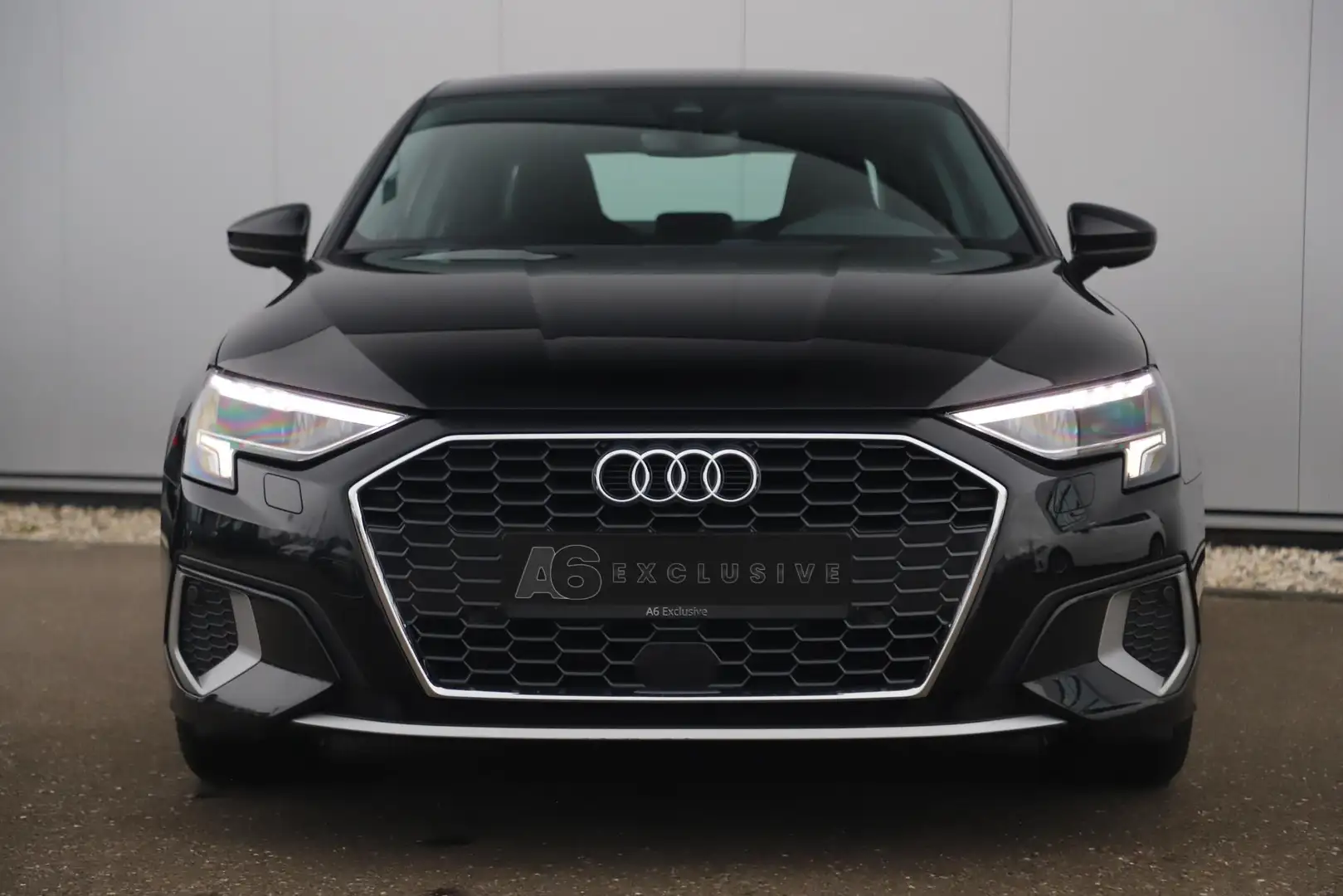 Audi A3 Limousine 30 TFSI Advanced edition Automaat 18 inc Noir - 2
