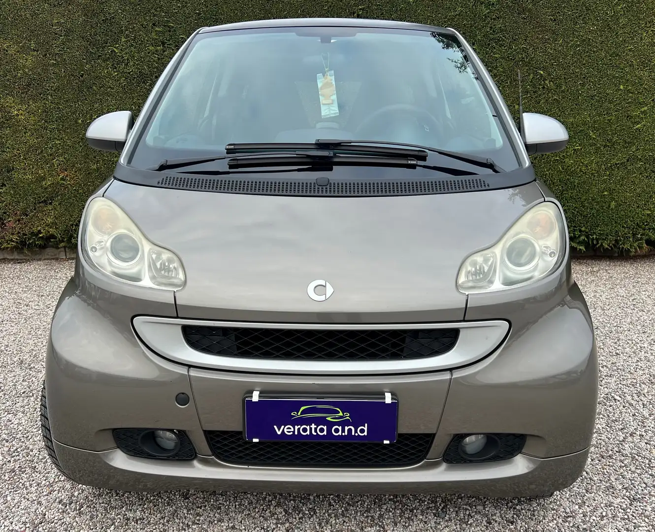 smart forTwo Fortwo 1.0 Micro Hybrid Drive Pure Gris - 2