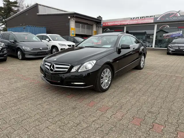 Mercedes-Benz E 300 CGI BE Coupe 7-g PANO ILS 6-ZYLINDER