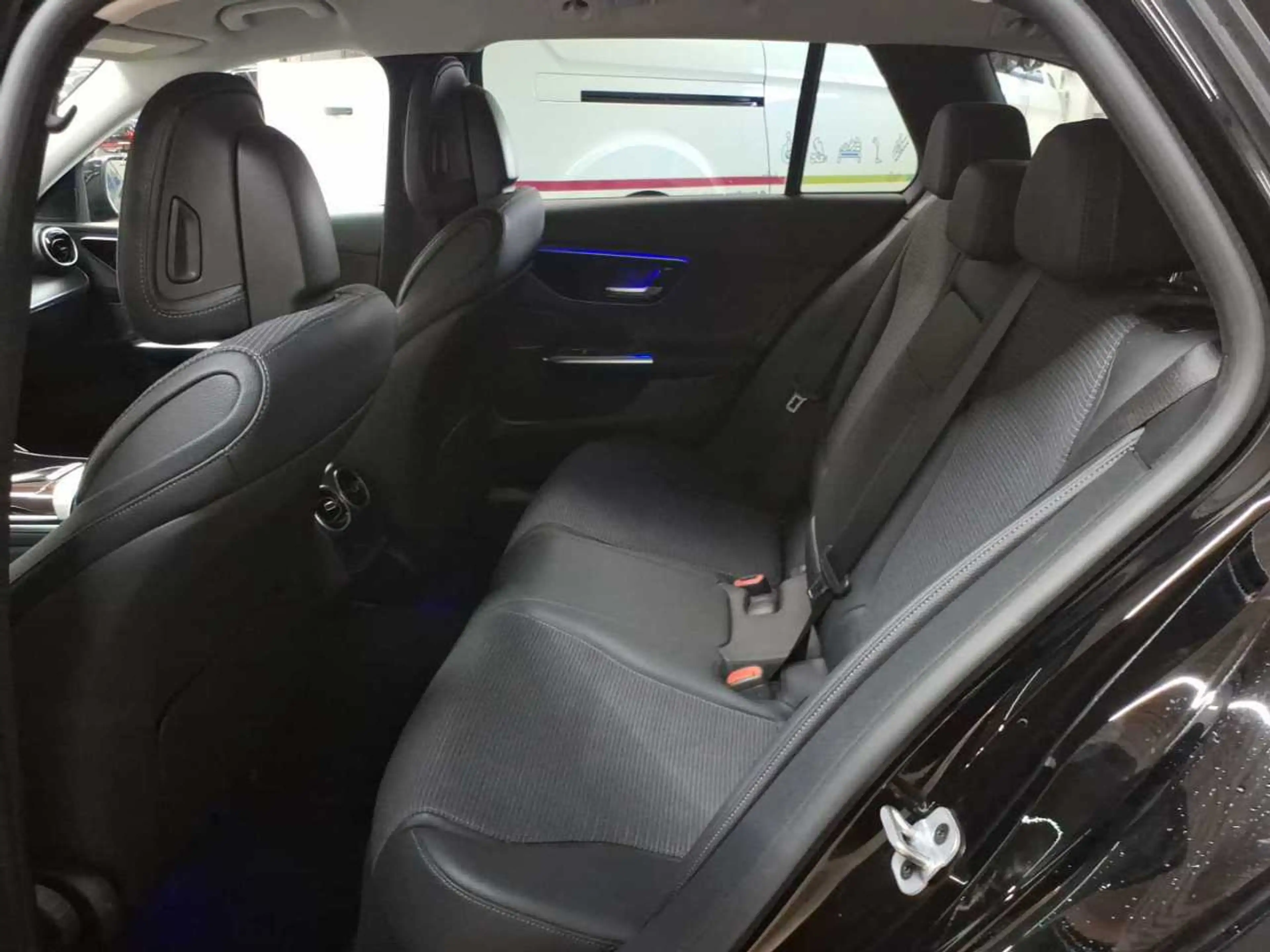 Mercedes-Benz C 300 C 300 e T 9G- Avantgarde AHK KAM SHZ — photo 13