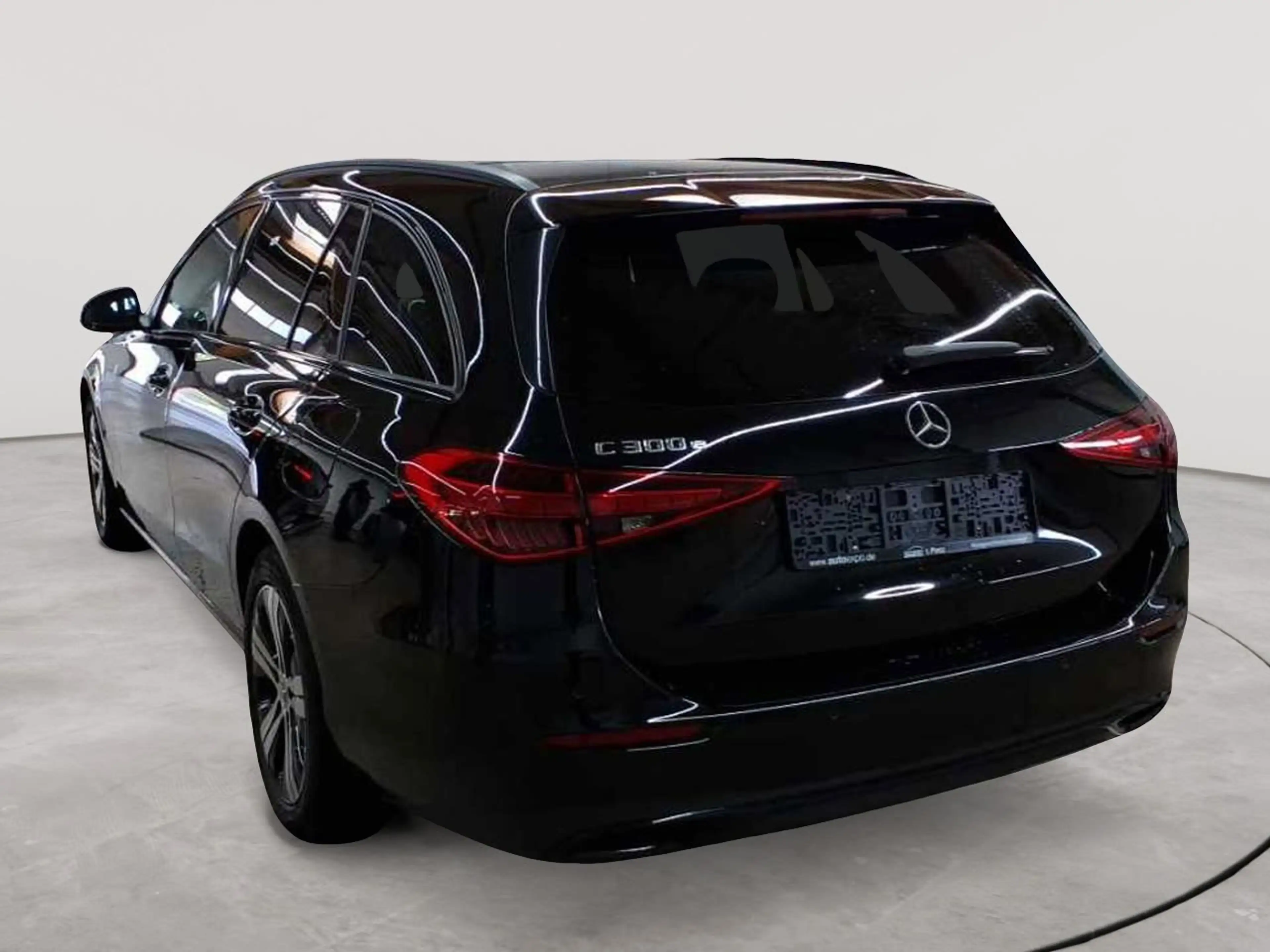 Mercedes-Benz C 300 C 300 e T 9G- Avantgarde AHK KAM SHZ — photo 5