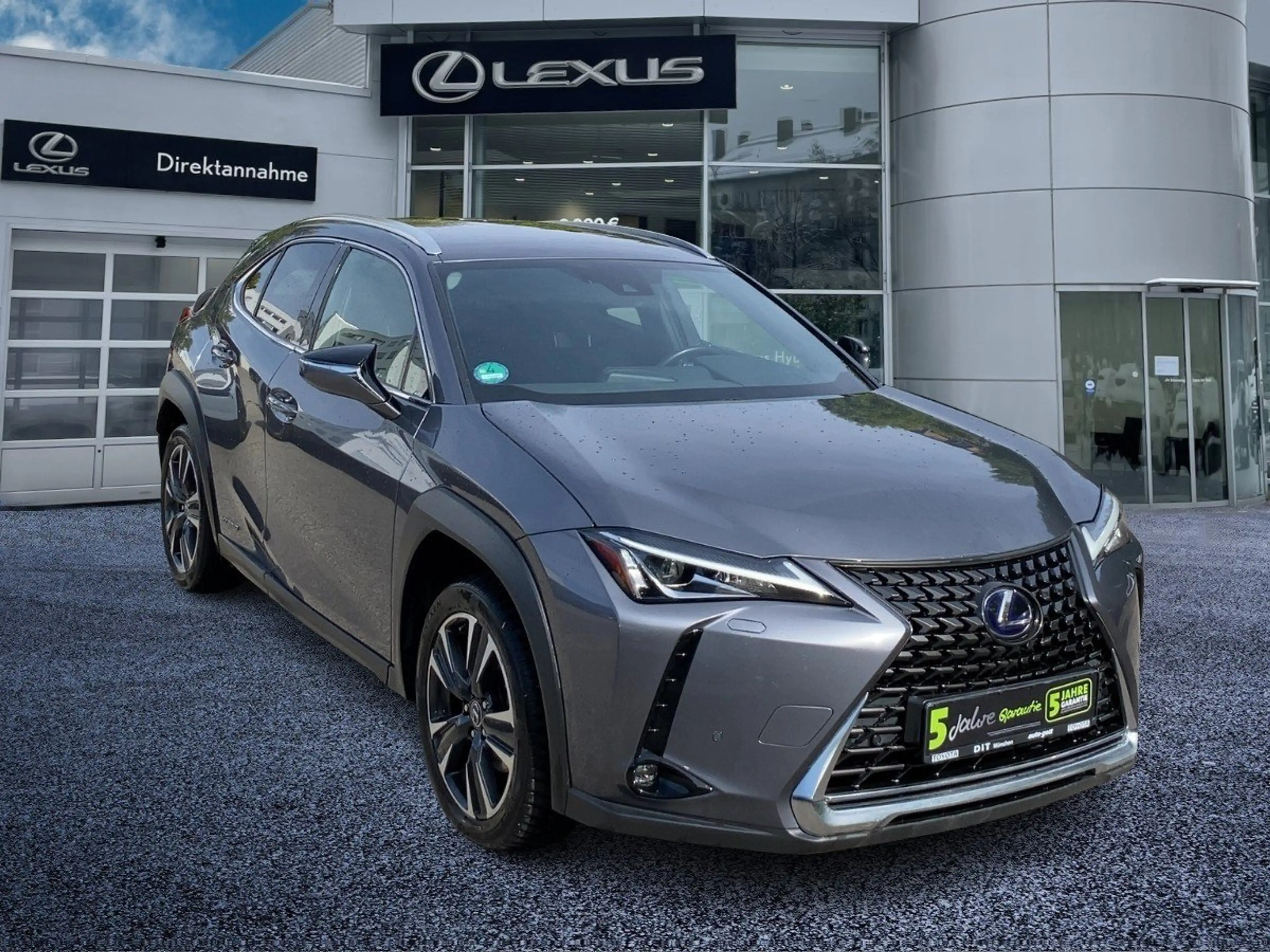 Lexus UX 250h UX 250 h 250h Style Edition — photo 8