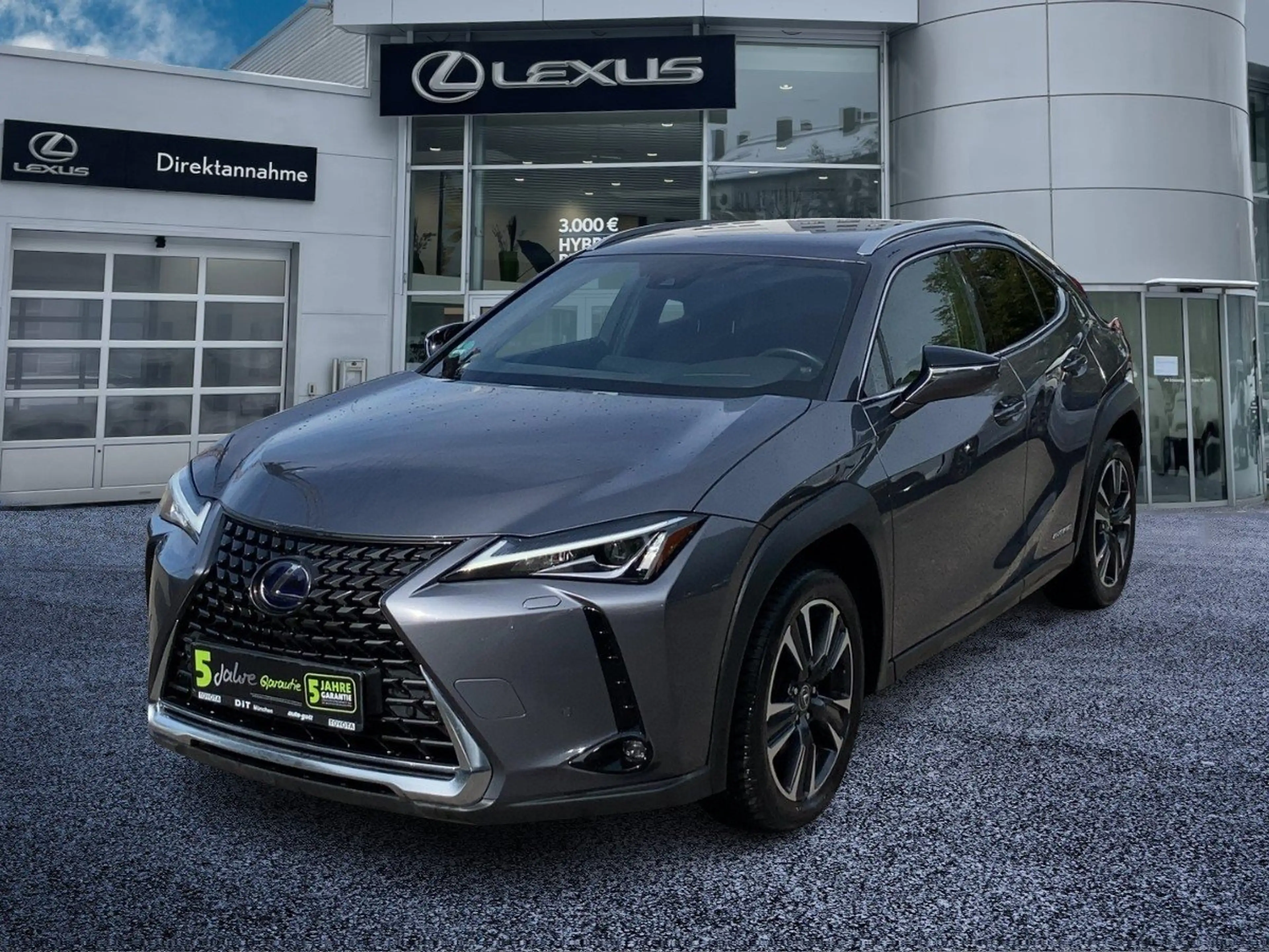Lexus UX 250h UX 250 h 250h Style Edition — photo 2