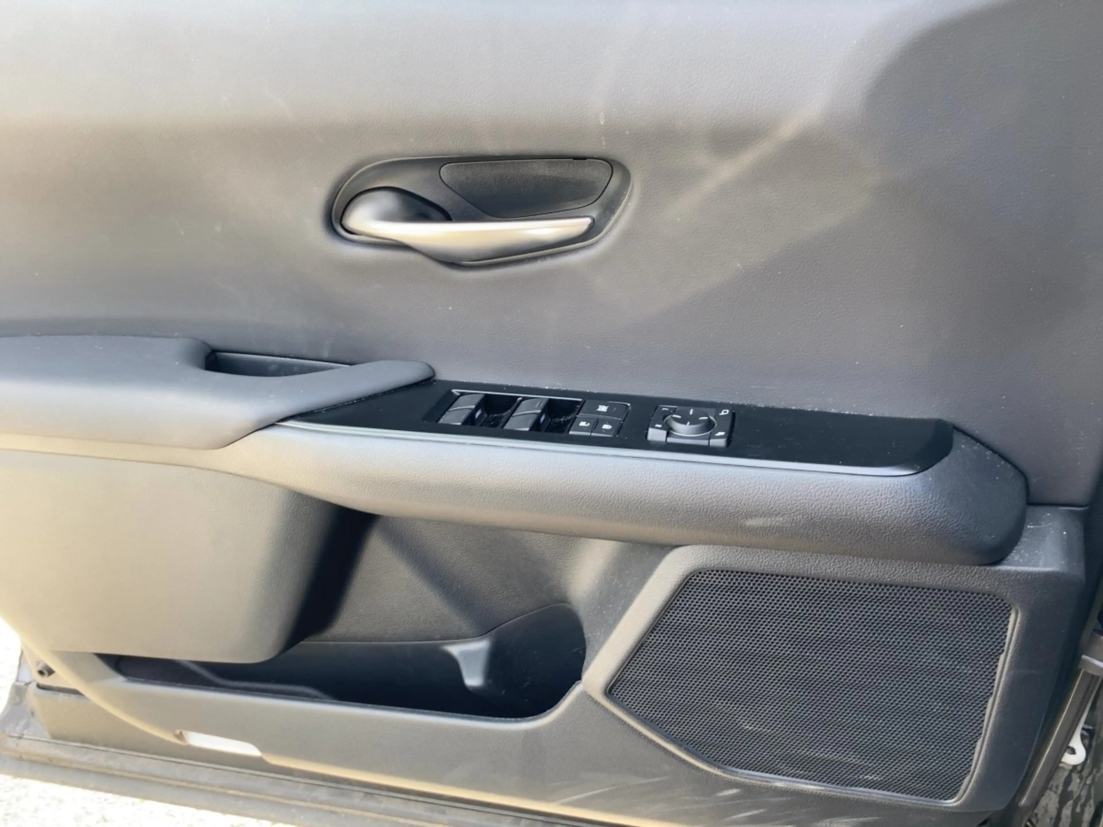 Lexus UX 250h UX 250 h 250h Style Edition — photo 21