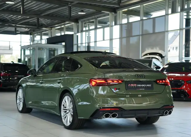 Audi S5 view 9