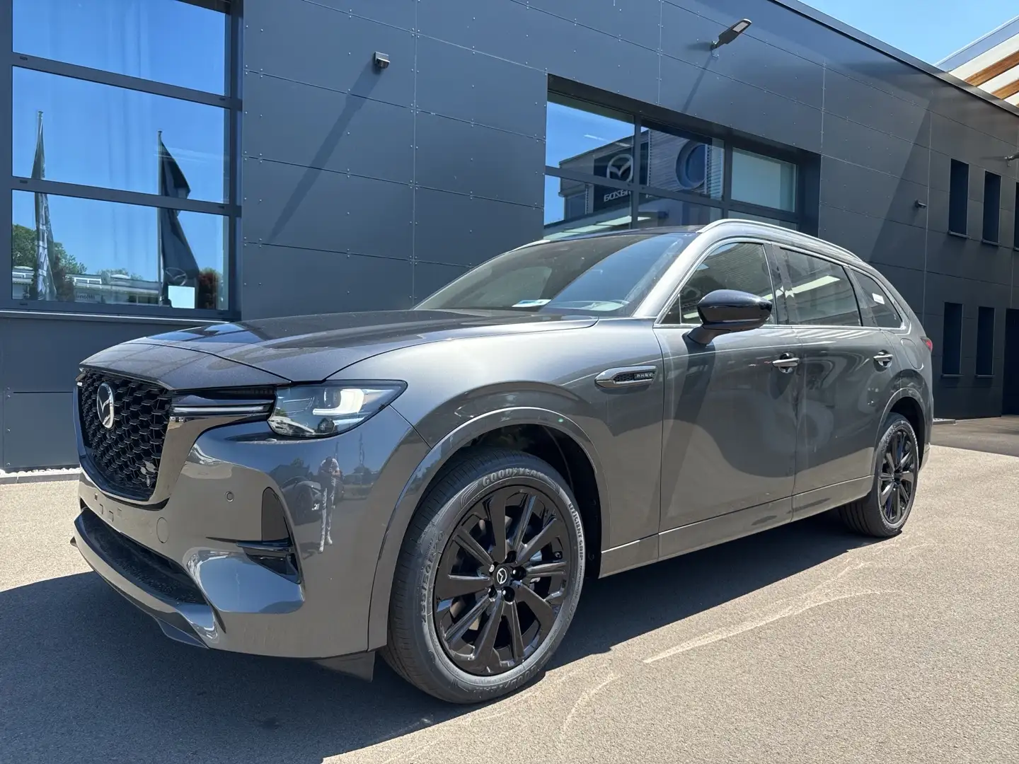 Mazda CX-80 Homura Plus PHEV 7-Sitzer Metallic Szary - 1