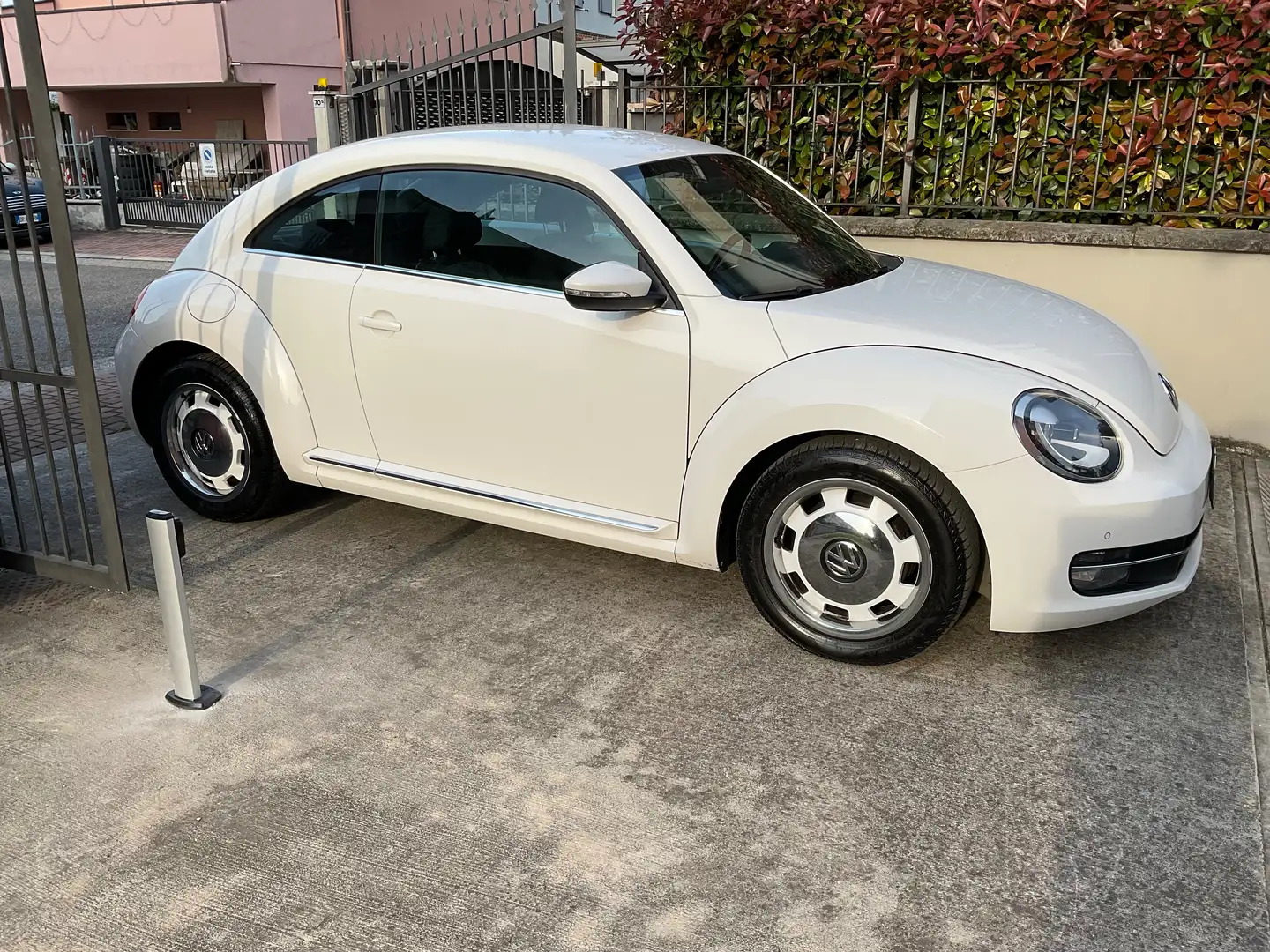 Volkswagen Maggiolino 1,2 TSI DESIGN Blanco - 2