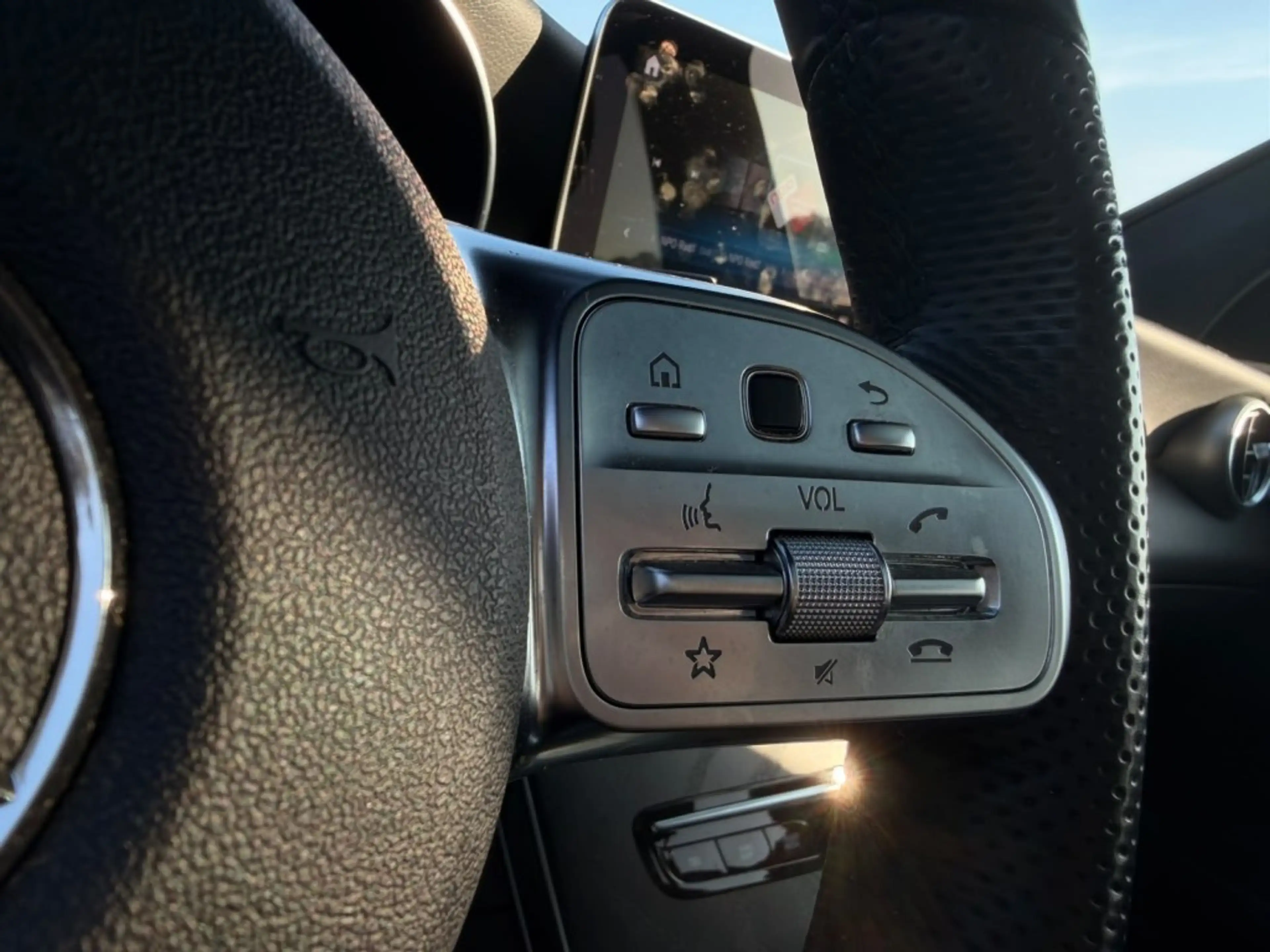 Mercedes-Benz GLC 300 300E 4M BNS SOL. AMG. PANO, ACC, BURMESTER — photo 10