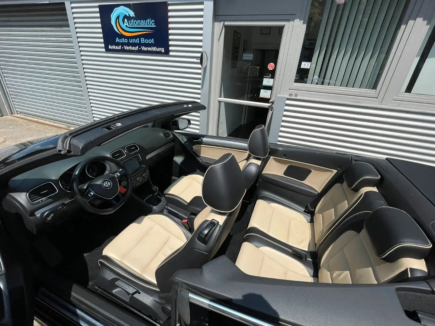 Volkswagen Golf VI CABRIO EXCL EDITION KLIMAAUT LEDER NAVI Zwart - 2