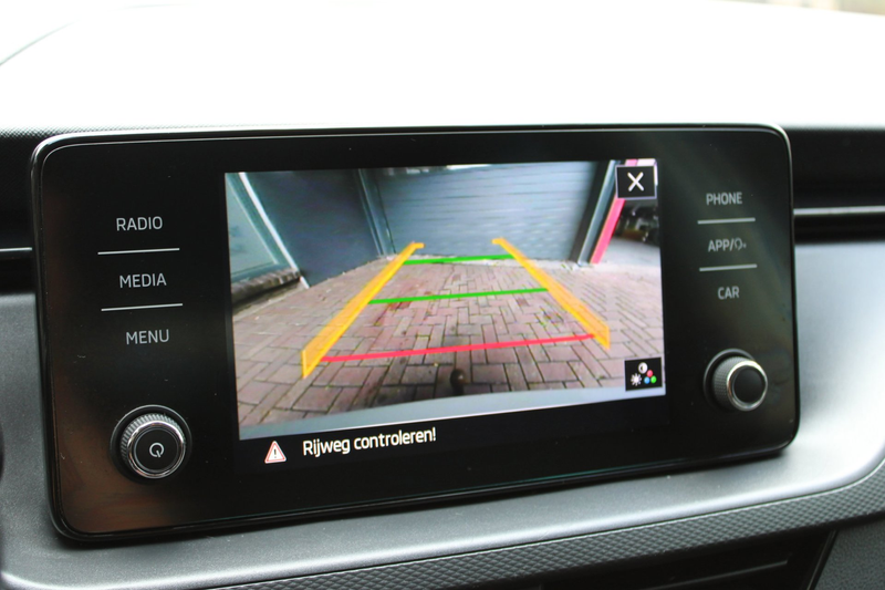 Skoda Scala 1.0 TSI Ambition / Camera / Apple/Android Carplay — photo 3