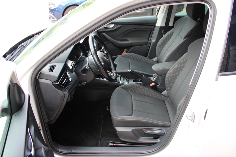 Skoda Scala 1.0 TSI Ambition / Camera / Apple/Android Carplay — photo 12
