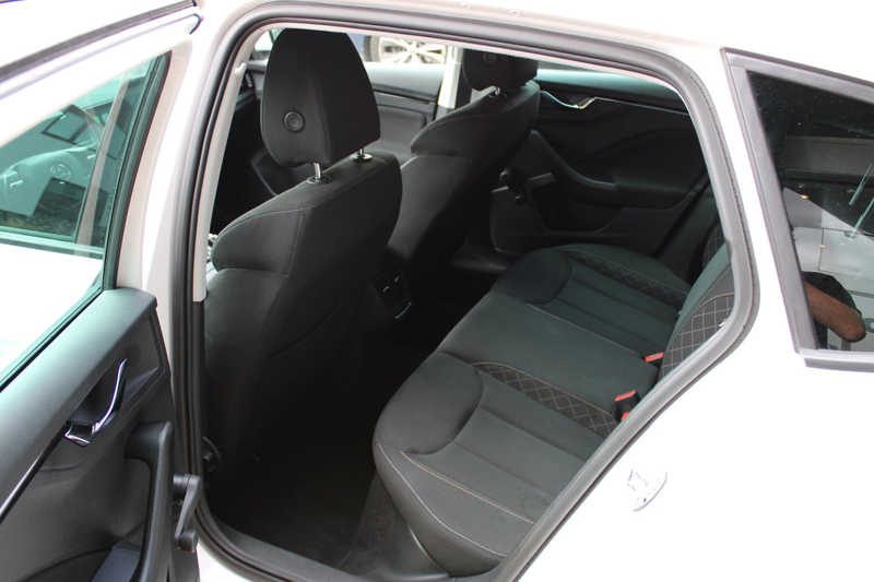 Skoda Scala 1.0 TSI Ambition / Camera / Apple/Android Carplay — photo 13