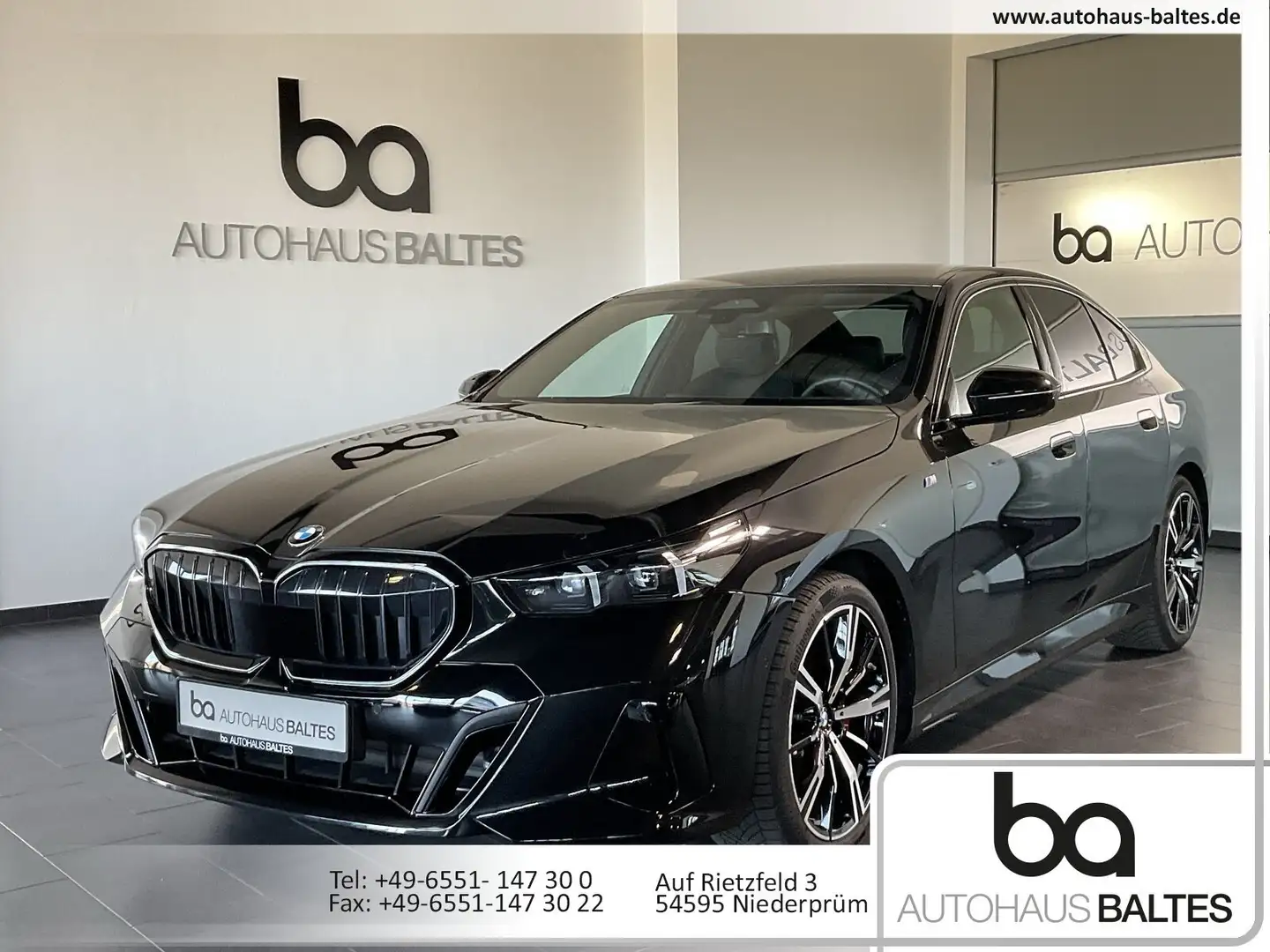 BMW 520 520i M Sport Pro 20"/Pano/Iconic/DrivPl/Park/AHK Schwarz - 1