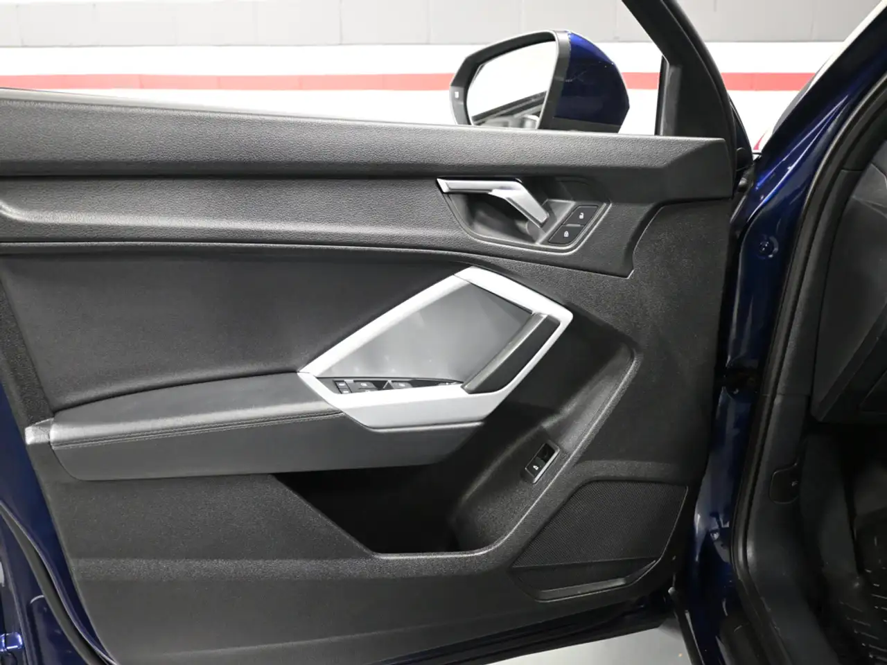 Audi Q3 снимка Audi Q3