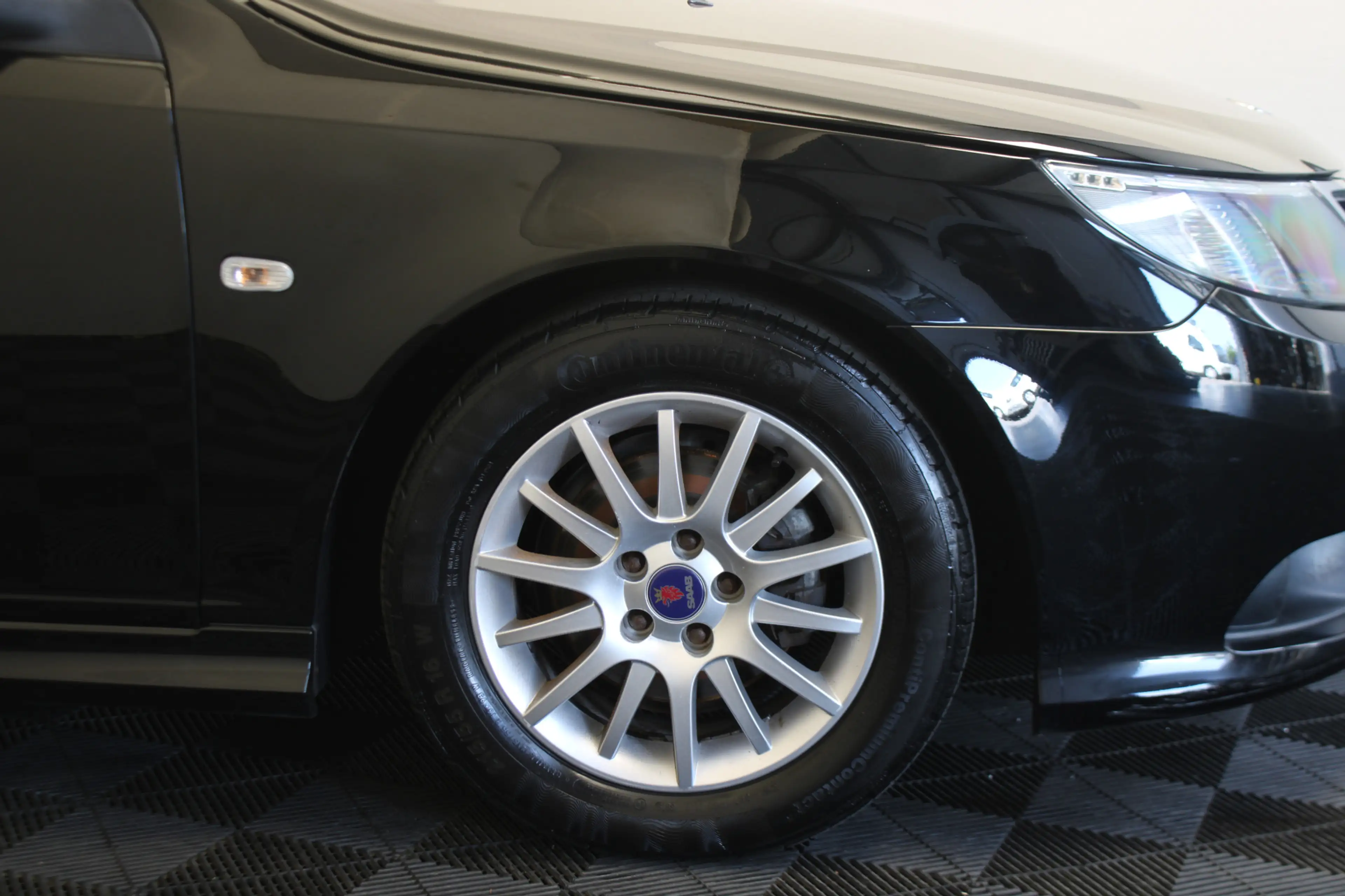 Saab 9-3 Sport Sedan 2.0t Norden — photo 9
