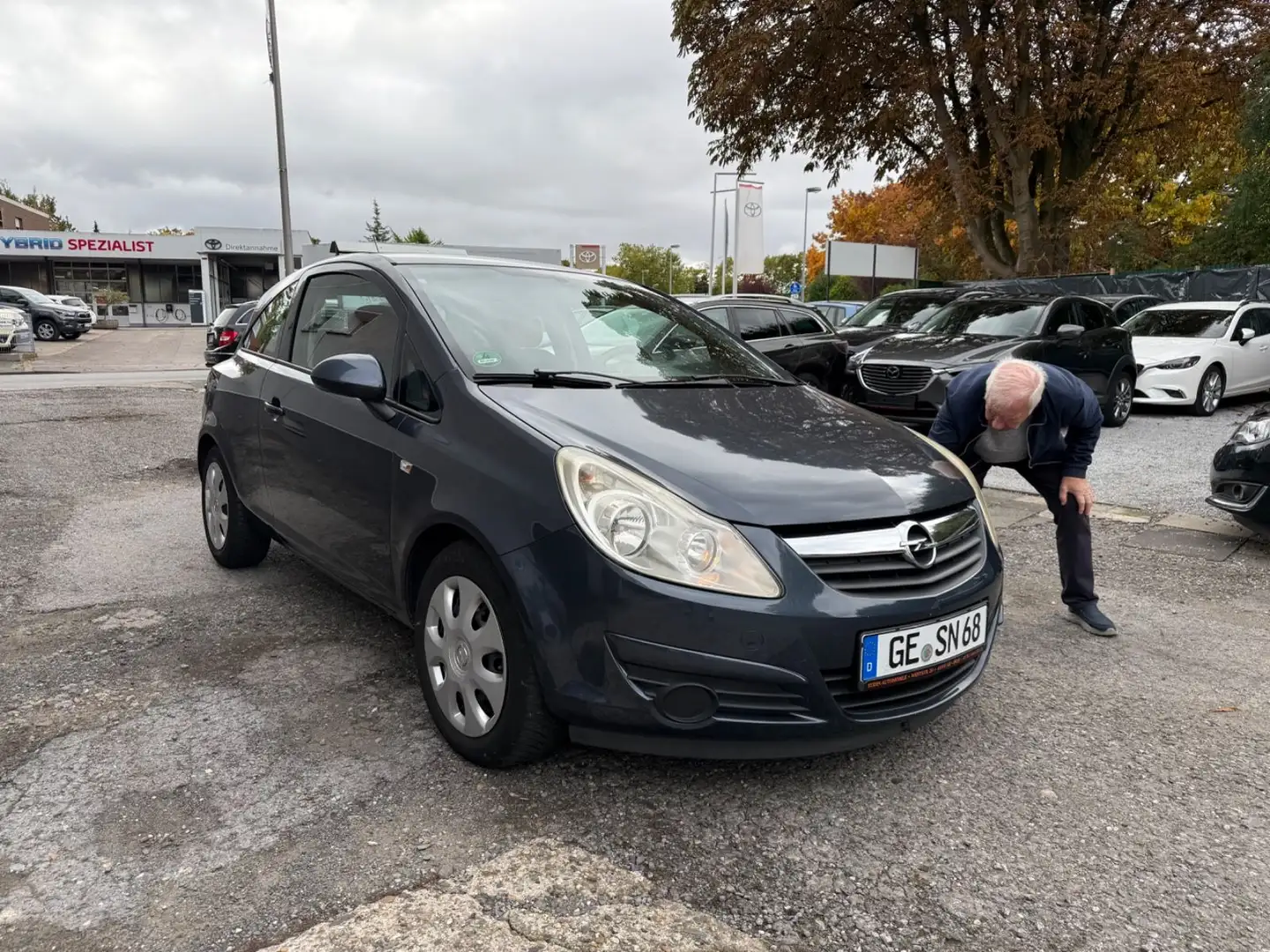 Opel Corsa D Edition*NAVI*TÜV NEU Grau - 2