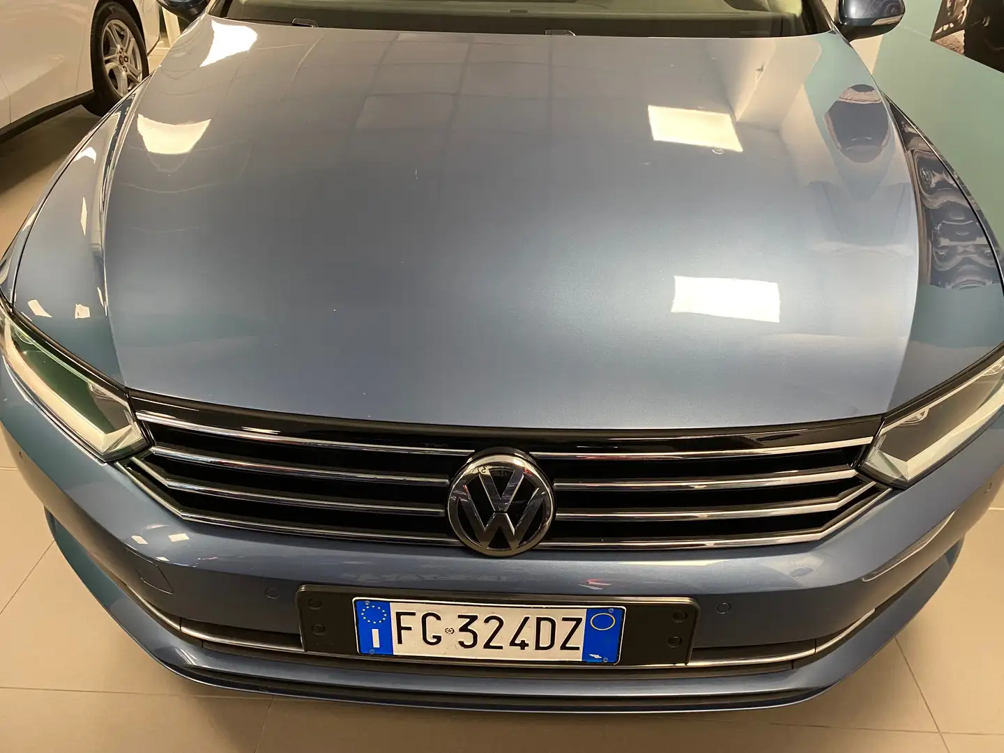 Volkswagen Passat Variant 1.6 tdi Comfortline 120cv dsg Blu/Azzurro - 2