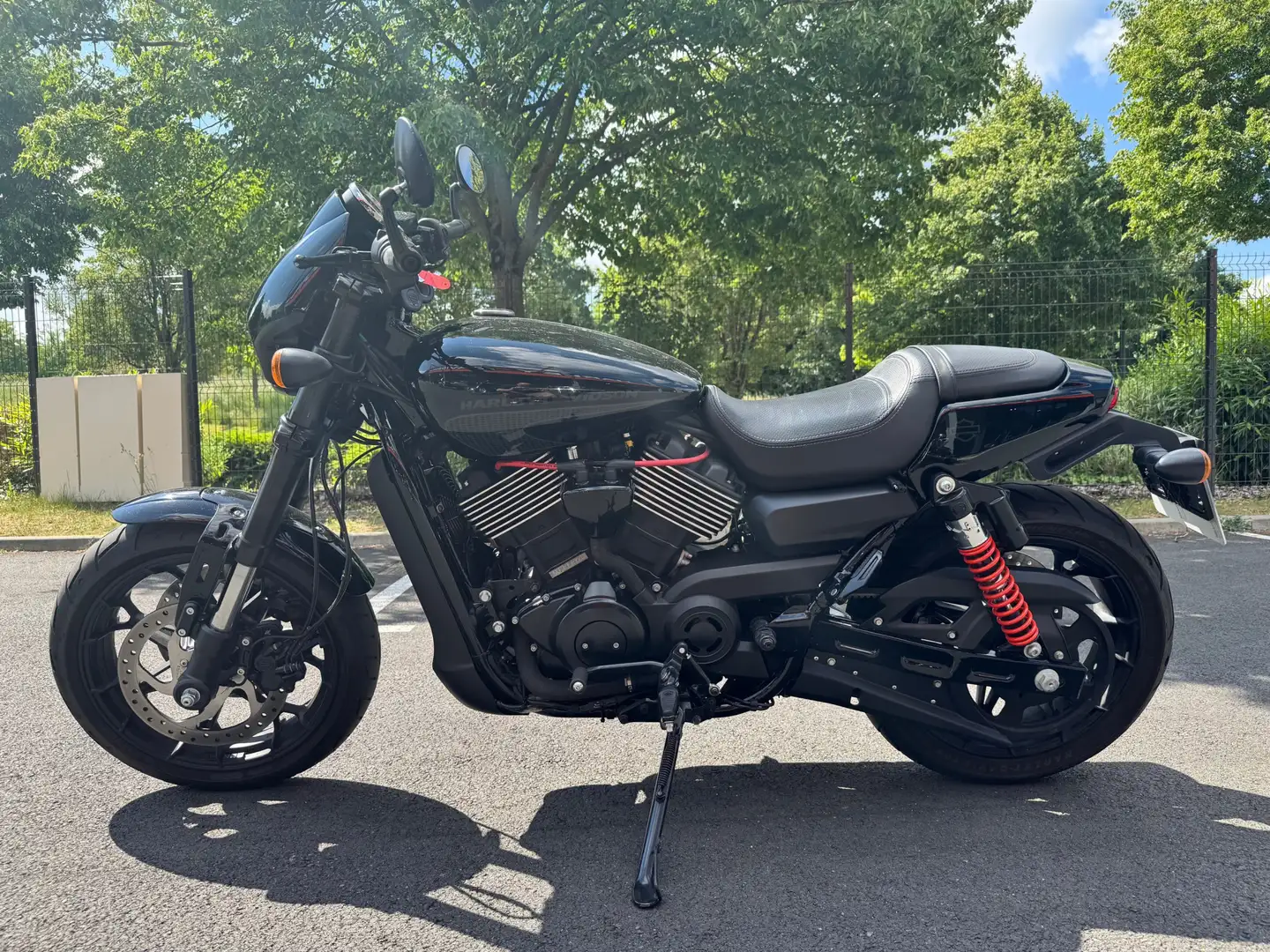 Harley-Davidson Street Rod Noir - 2