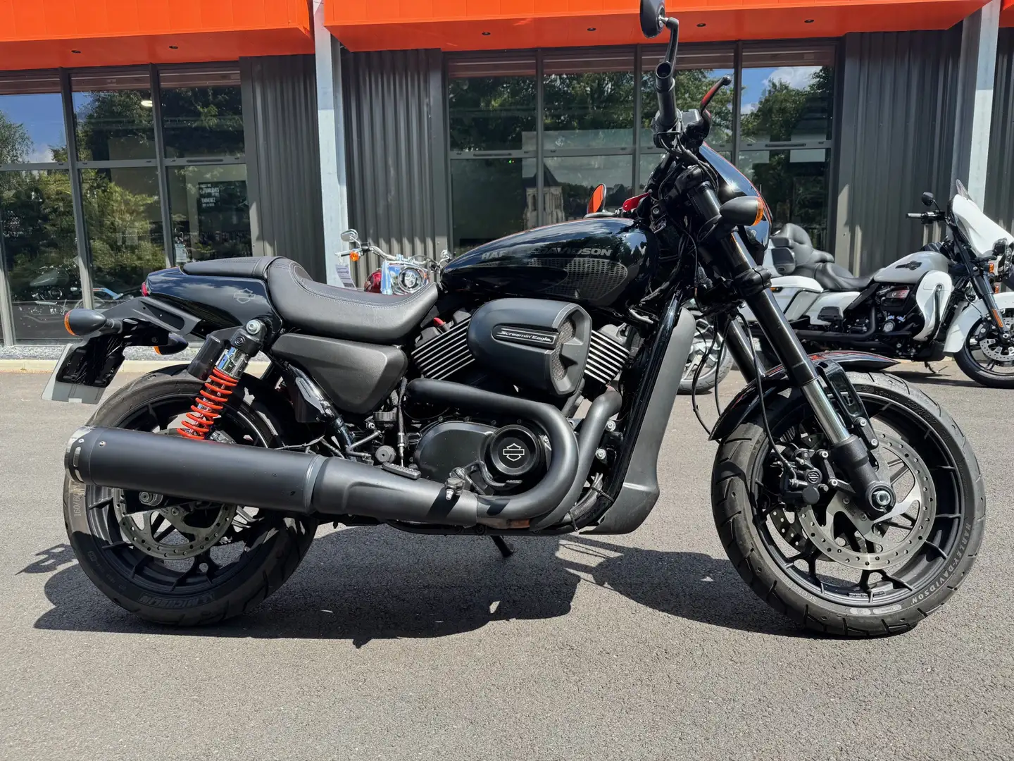 Harley-Davidson Street Rod Schwarz - 1