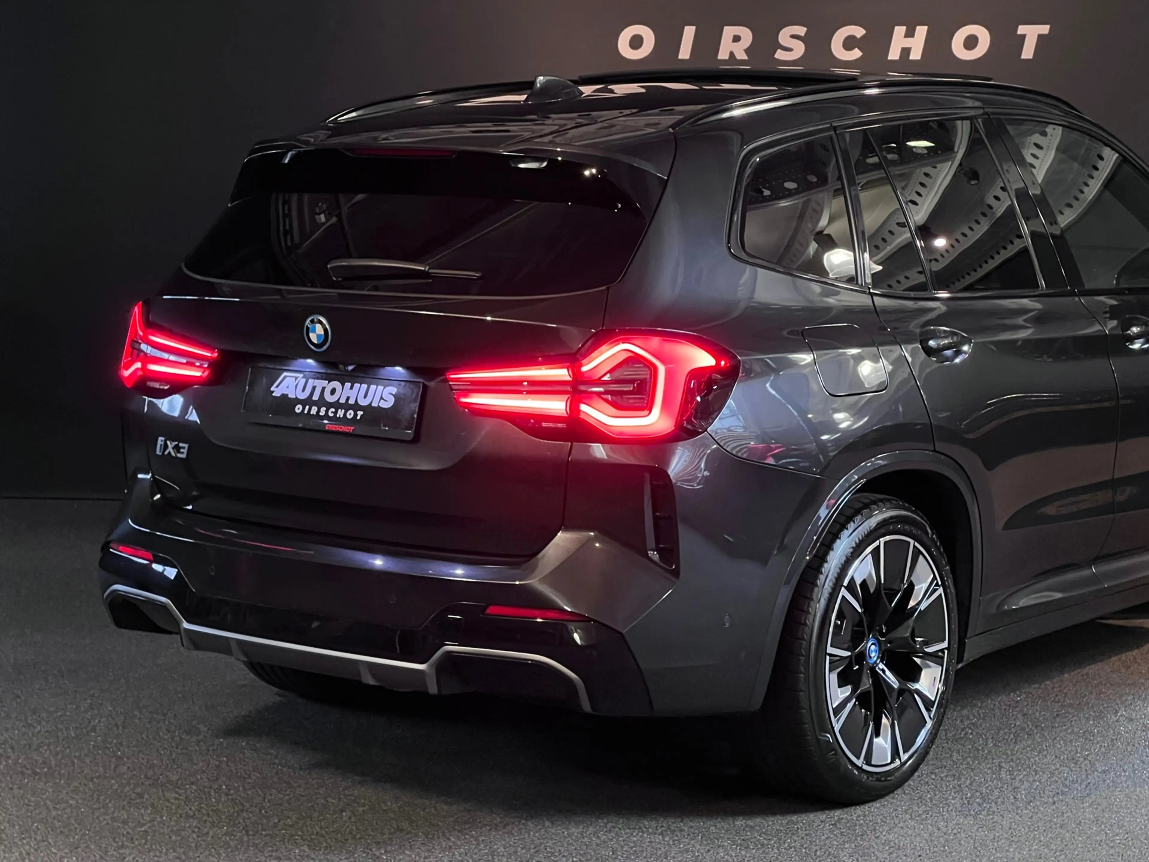 BMW iX3 High Executive 80 kWh Edition M Pano/Stuurverwarmi — photo 4