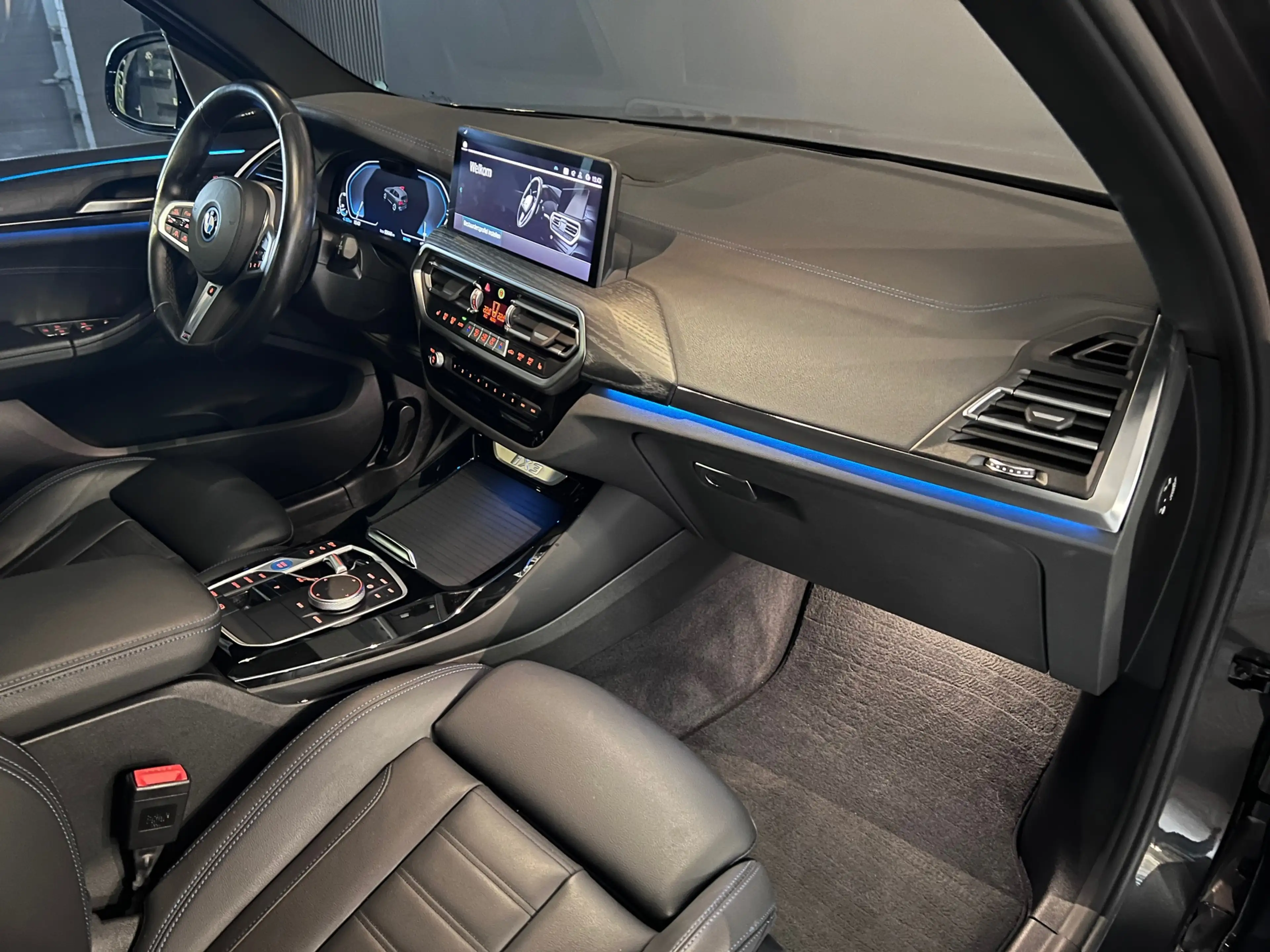 BMW iX3 High Executive 80 kWh Edition M Pano/Stuurverwarmi — photo 18