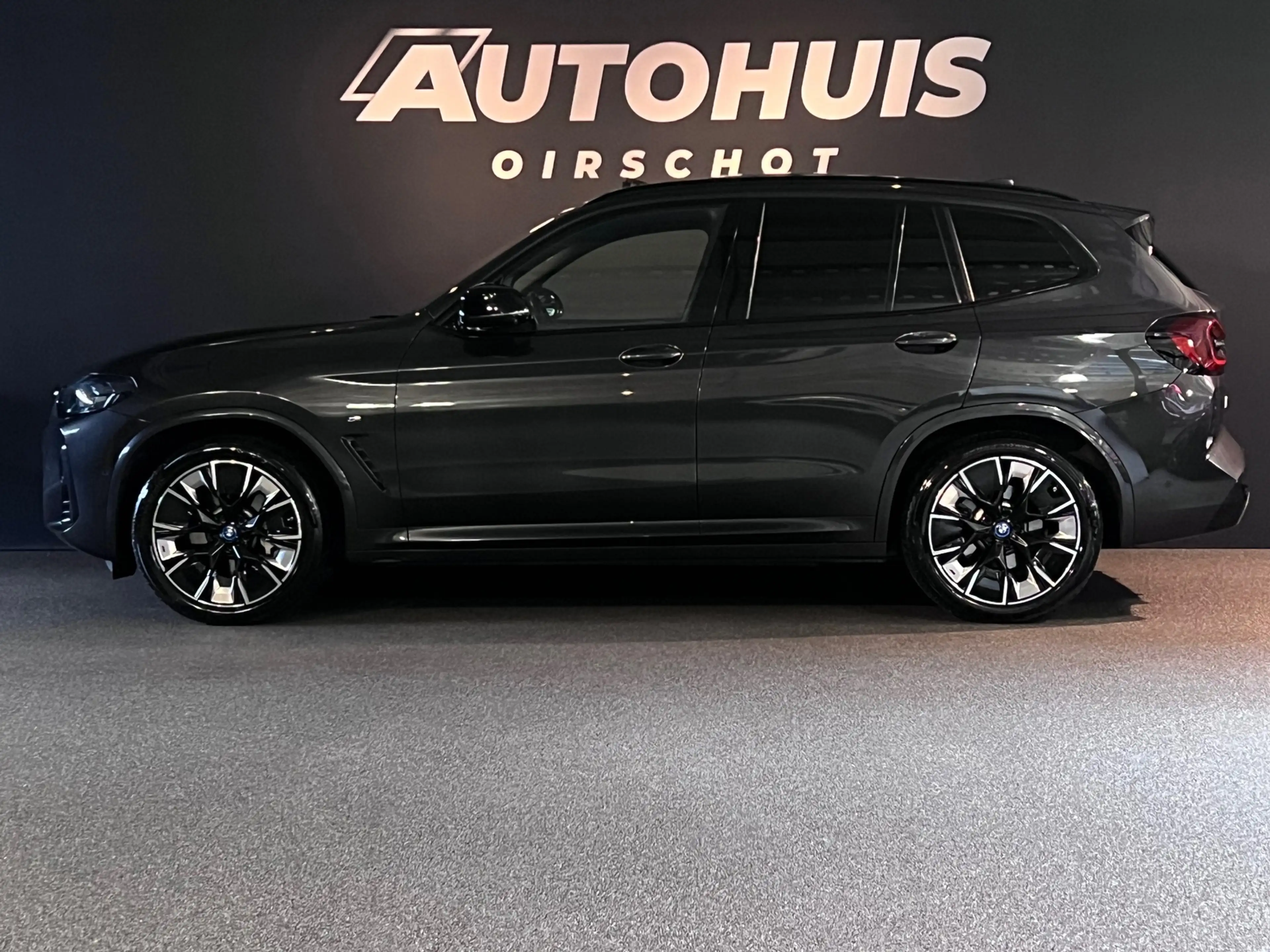 BMW iX3 High Executive 80 kWh Edition M Pano/Stuurverwarmi — photo 5