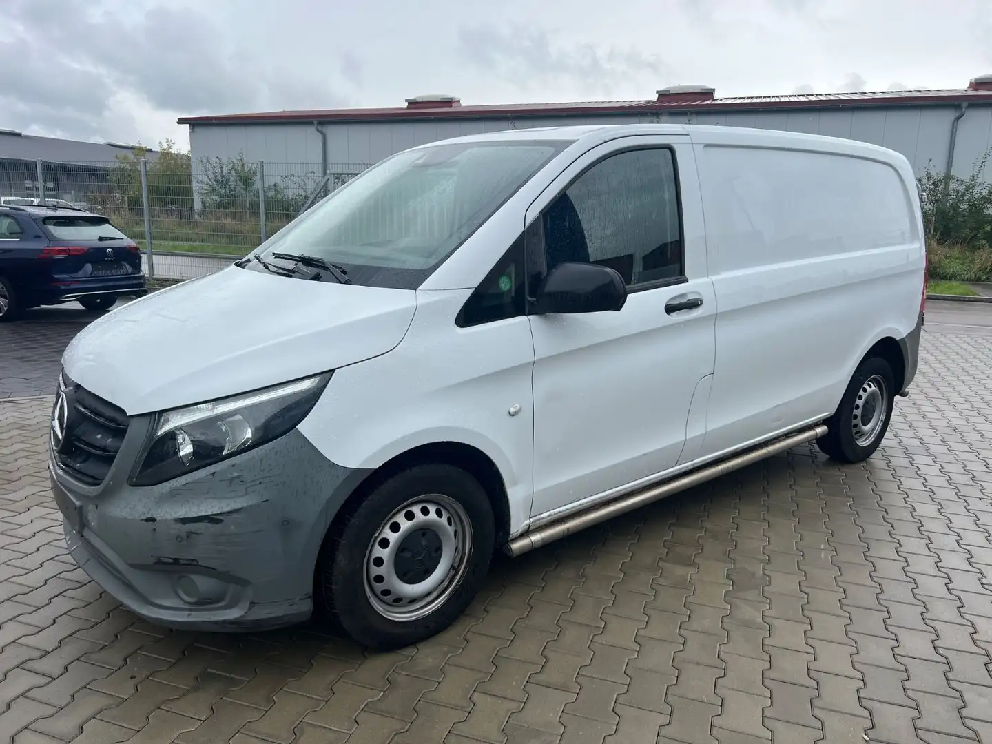 Mercedes-Benz Vito Kasten 110 Weiß - 1