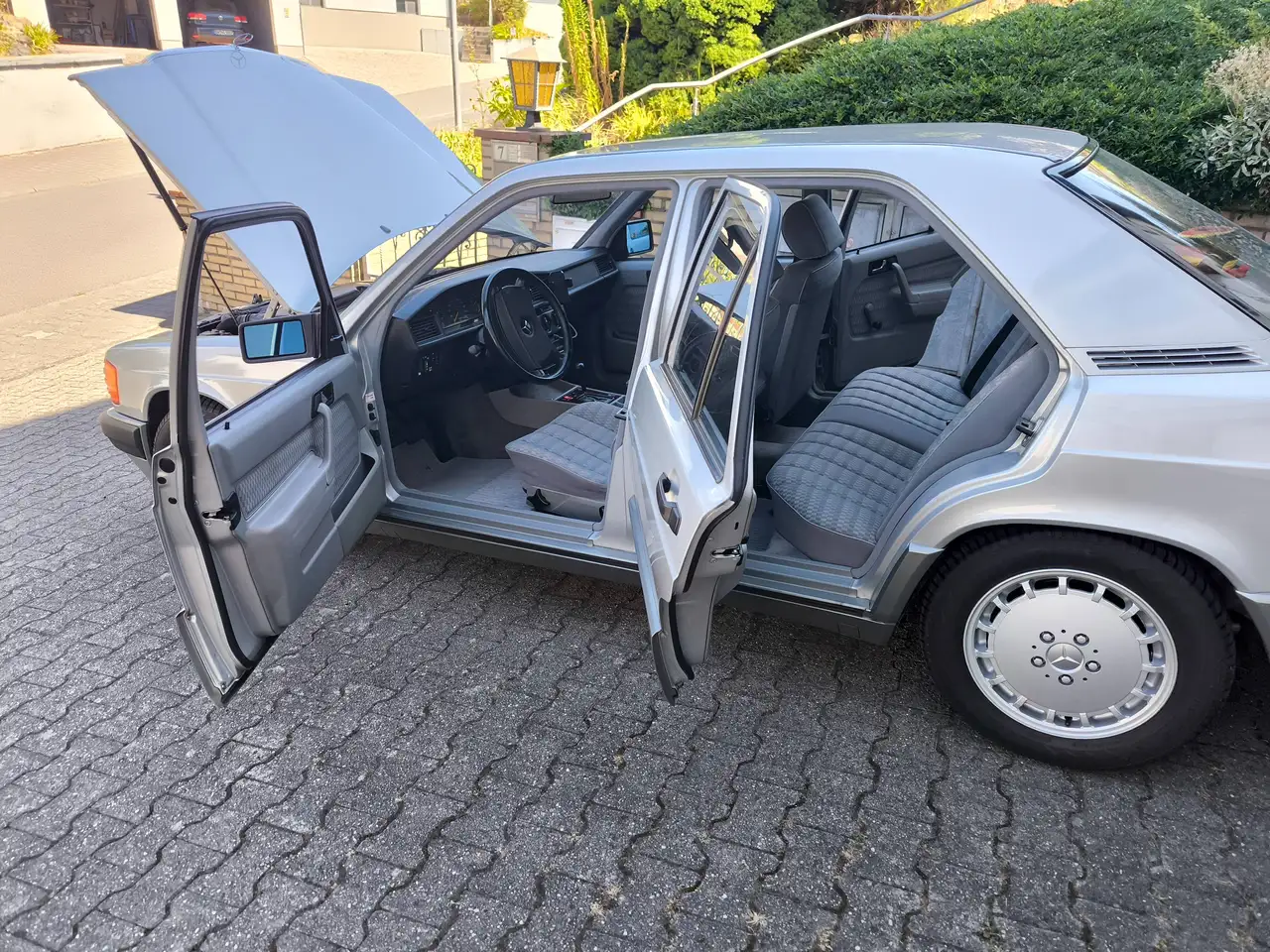Mercedes-Benz 190 E, foto 3