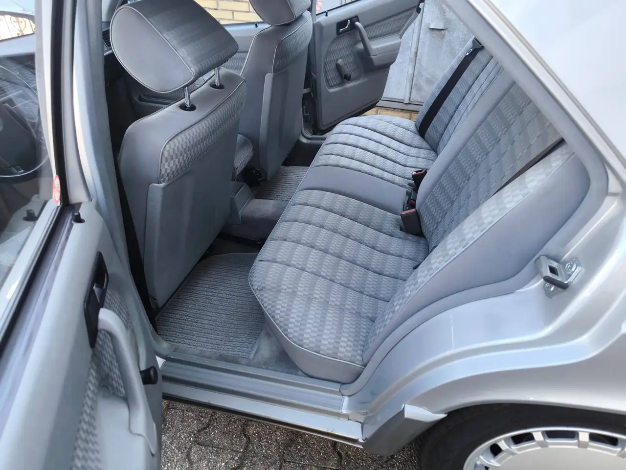 Mercedes-Benz 190 E, foto 4