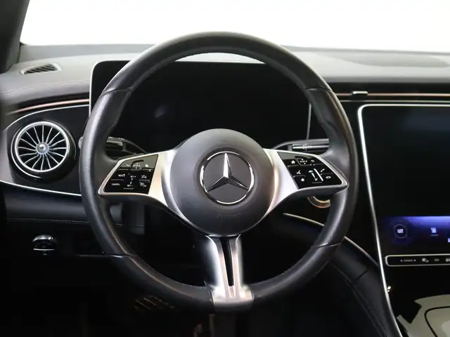 Mercedes-Benz EQE view 10