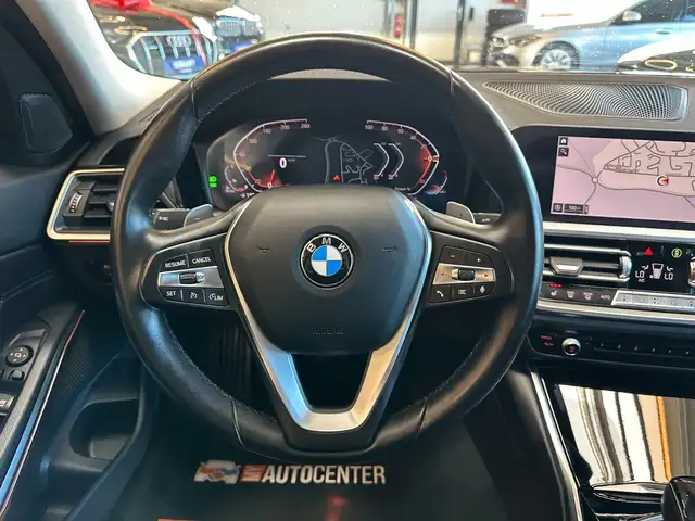 BMW 3 Series view 7