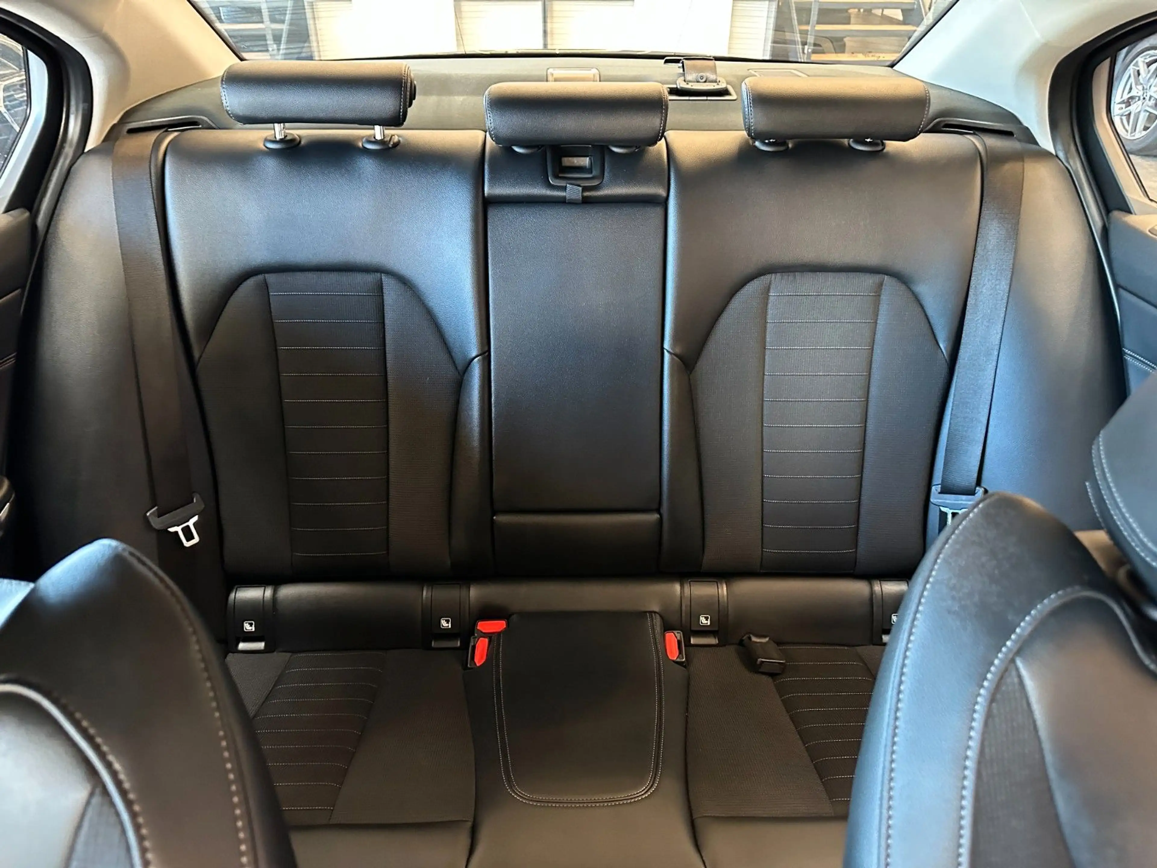 BMW 330 *1-HAND*SERVICE/TÜV NEU*KEYLESS*LED*M-SPORT* — photo 12